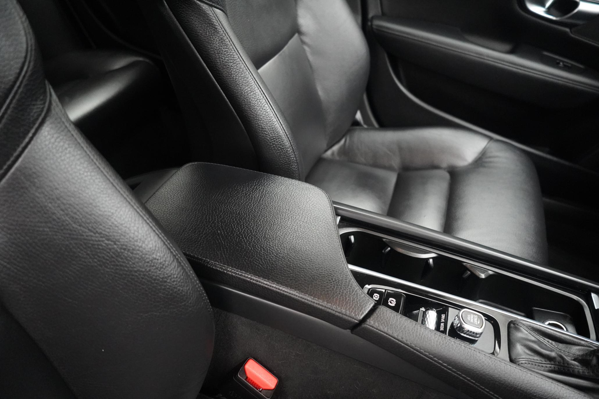 Volvo V90 2.0 D4 Momentum Estate 5dr Diesel Auto Euro 6 (s/s) (190 ps)