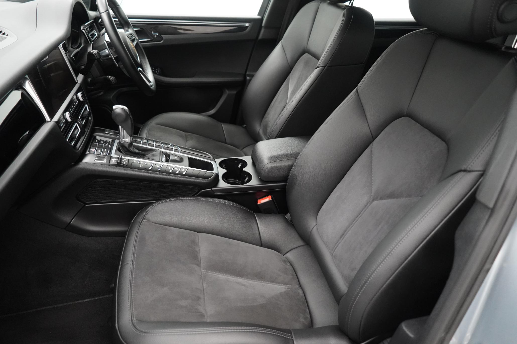 Porsche Macan 3.0T V6 S SUV 5dr Petrol PDK 4WD Euro 6 (s/s) (354 ps)