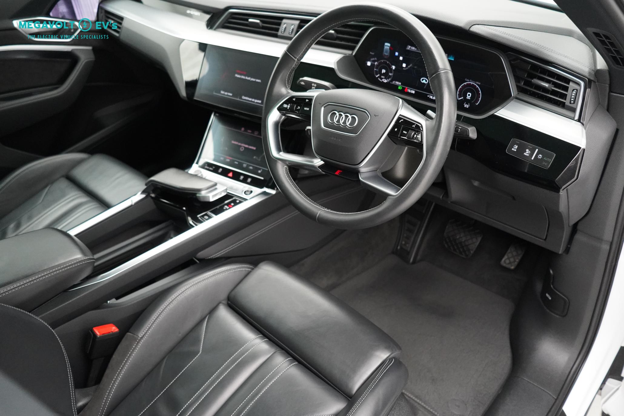 Audi e-tron 55 Launch Edition Sportback 5dr Electric Auto quattro 95kWh (408 ps)