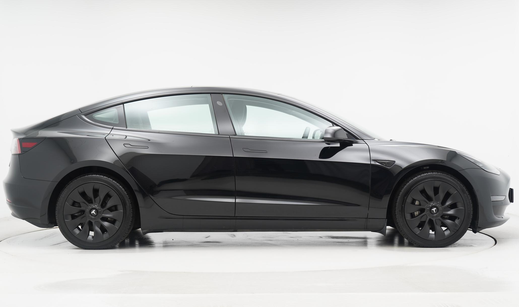 Tesla Model 3 (Dual Motor) Long Range Saloon 4dr Electric Auto 4WDE (346 ps)