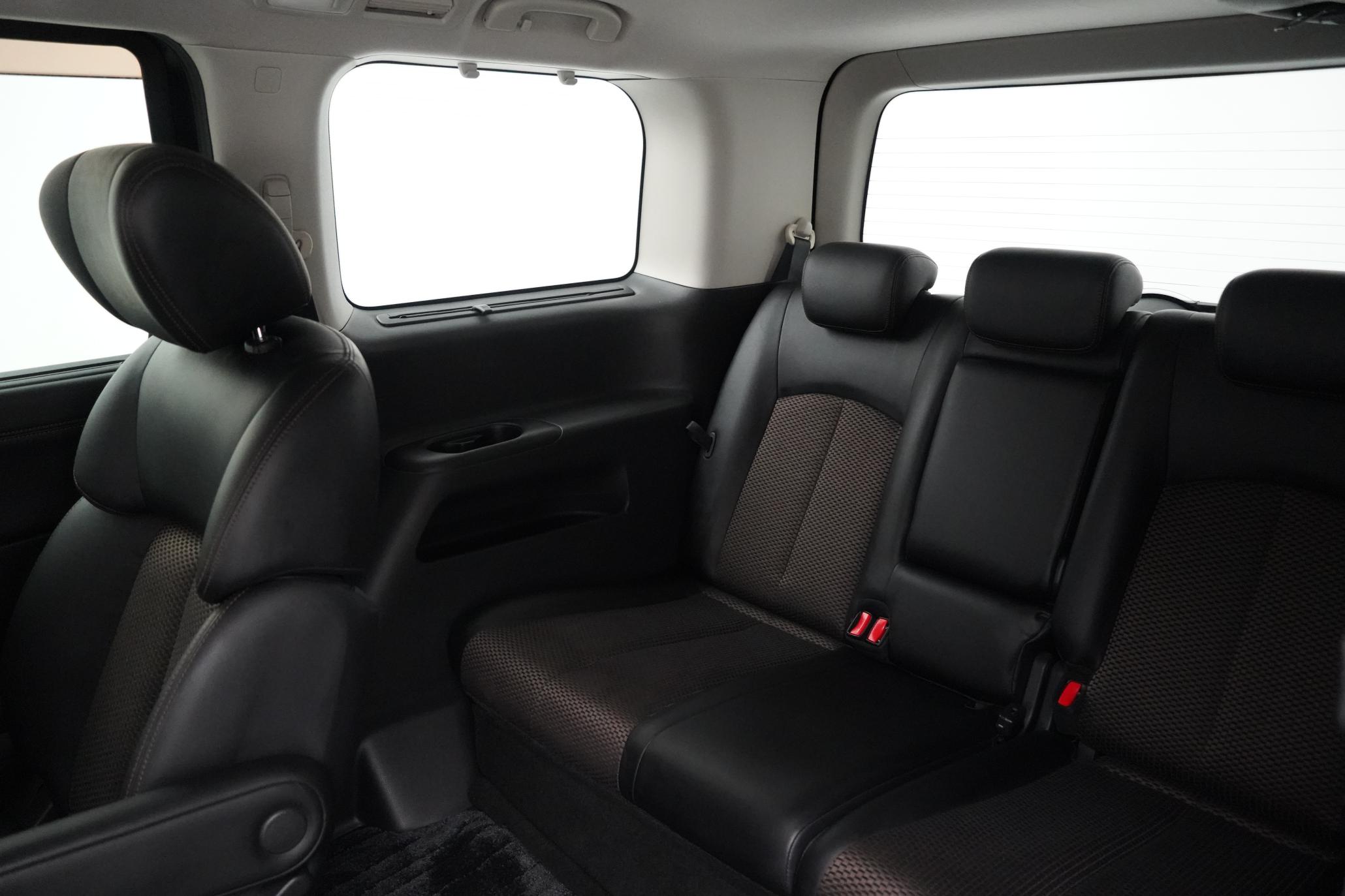 Nissan Elgrand HIGHWAY STAR