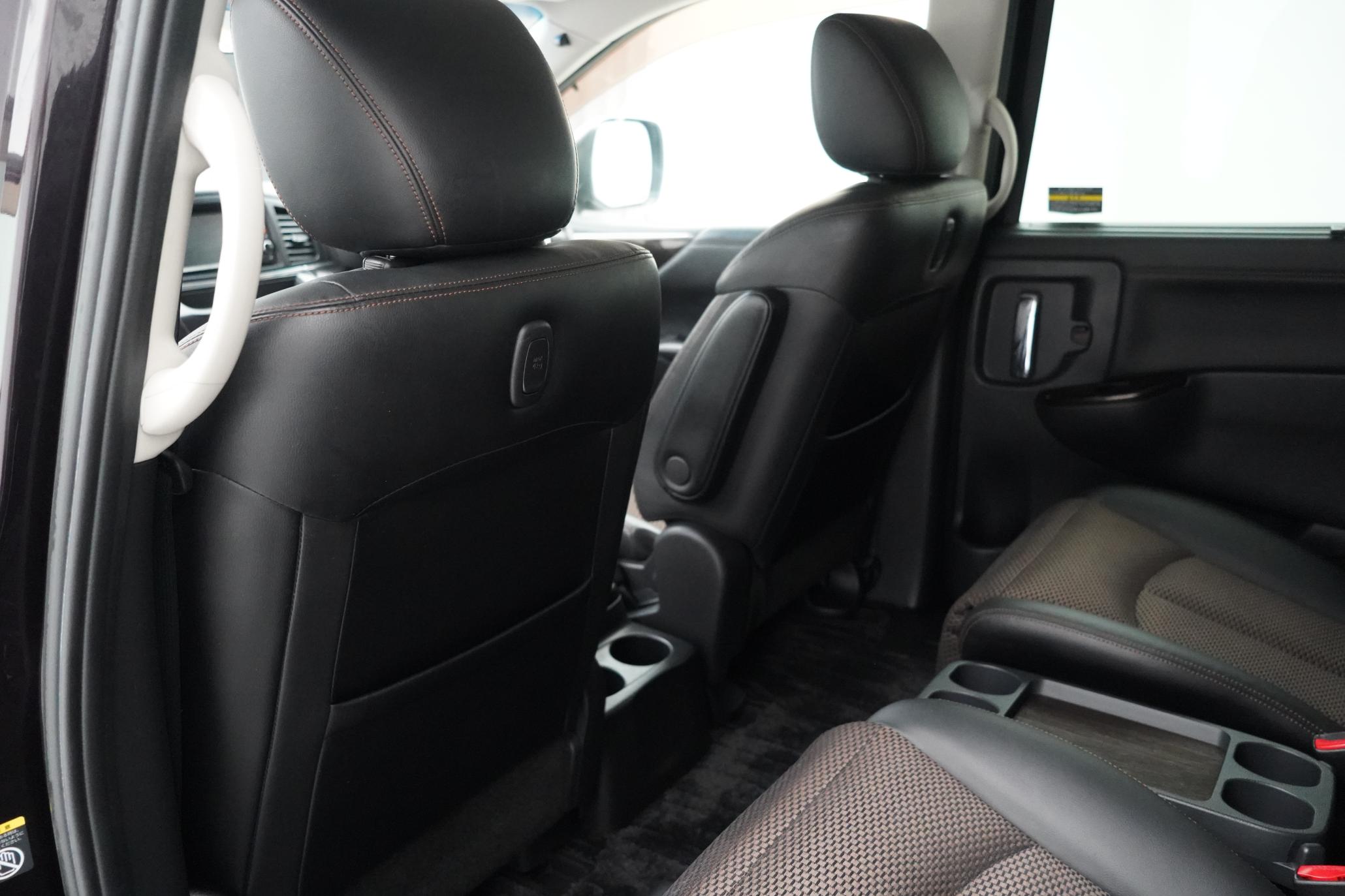 Nissan Elgrand HIGHWAY STAR