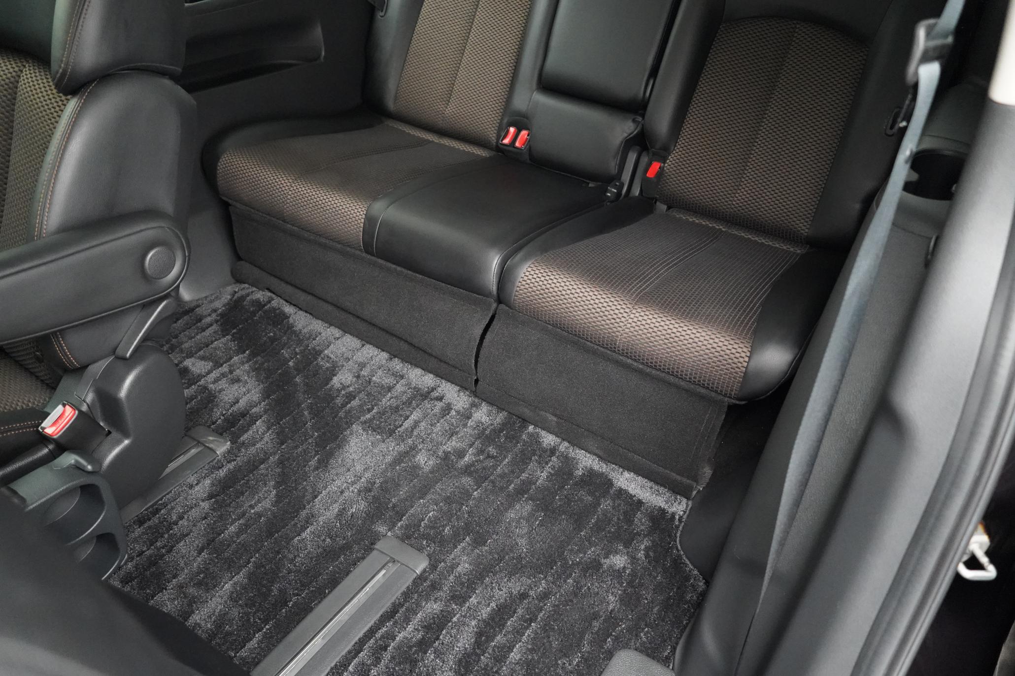 Nissan Elgrand HIGHWAY STAR