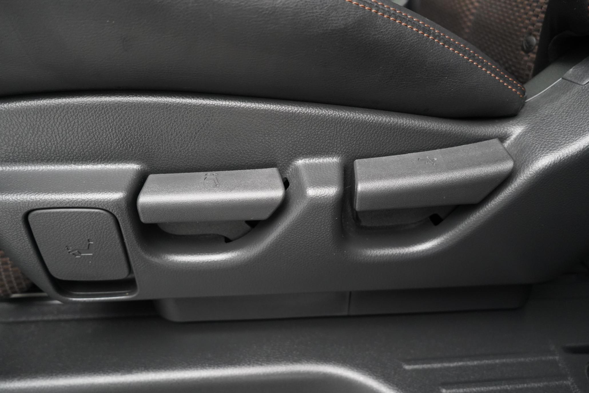 Nissan Elgrand HIGHWAY STAR