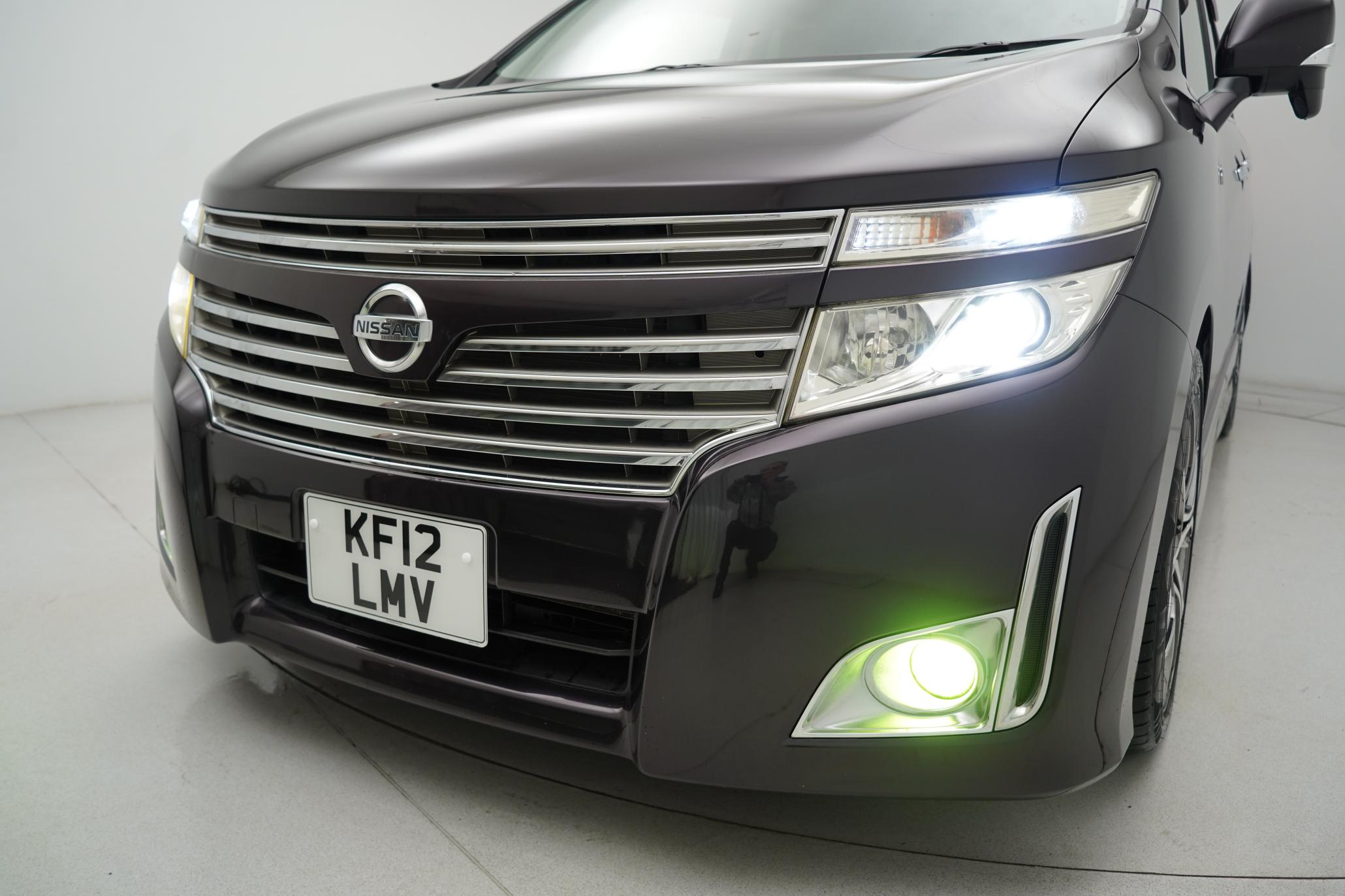 Nissan Elgrand HIGHWAY STAR