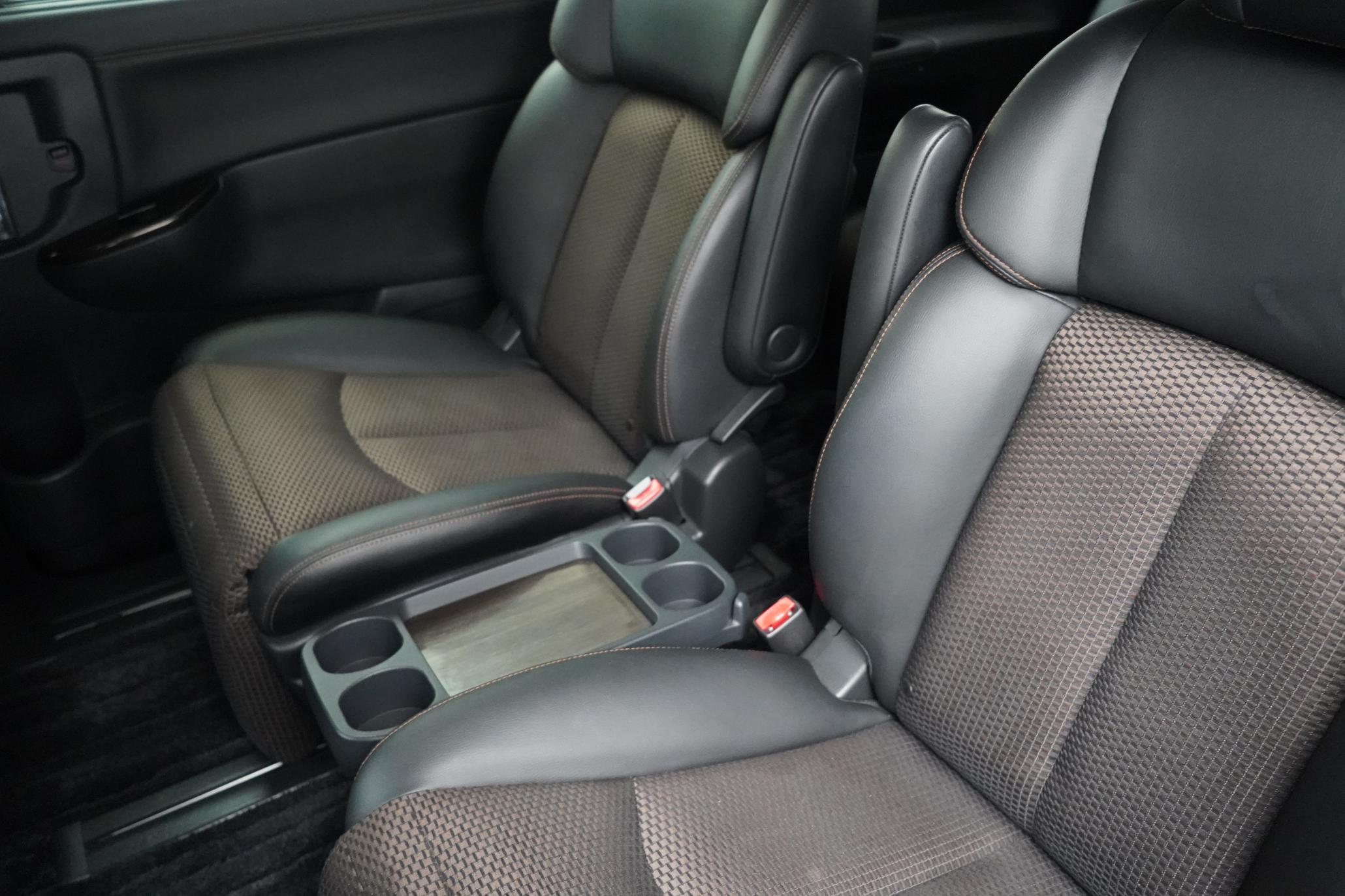 Nissan Elgrand HIGHWAY STAR