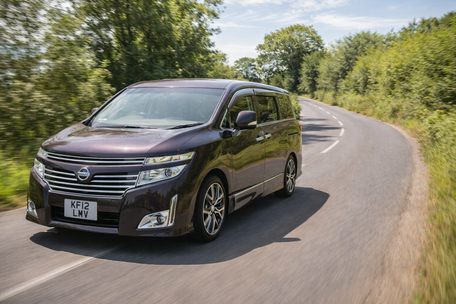 Nissan Elgrand HIGHWAY STAR