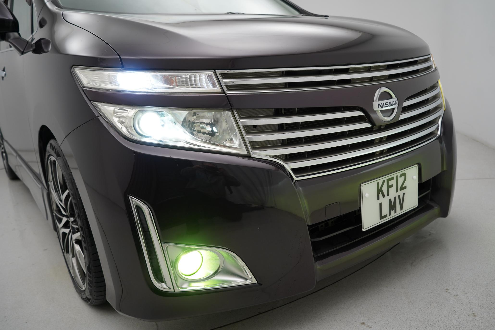 Nissan Elgrand HIGHWAY STAR