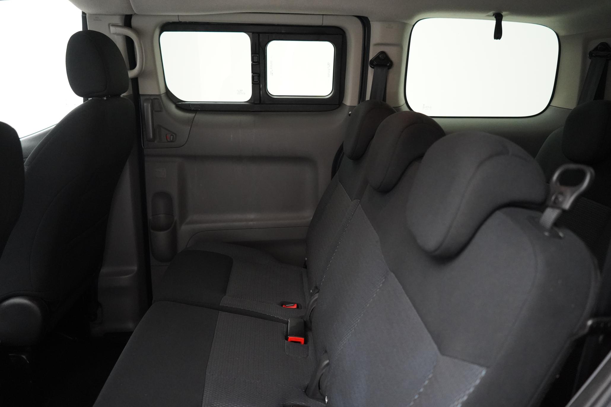Nissan eNV200 Evalia 40kWh Evalia MPV 5dr Electric Auto (Quick Charge, 7 Seat) (109 ps)