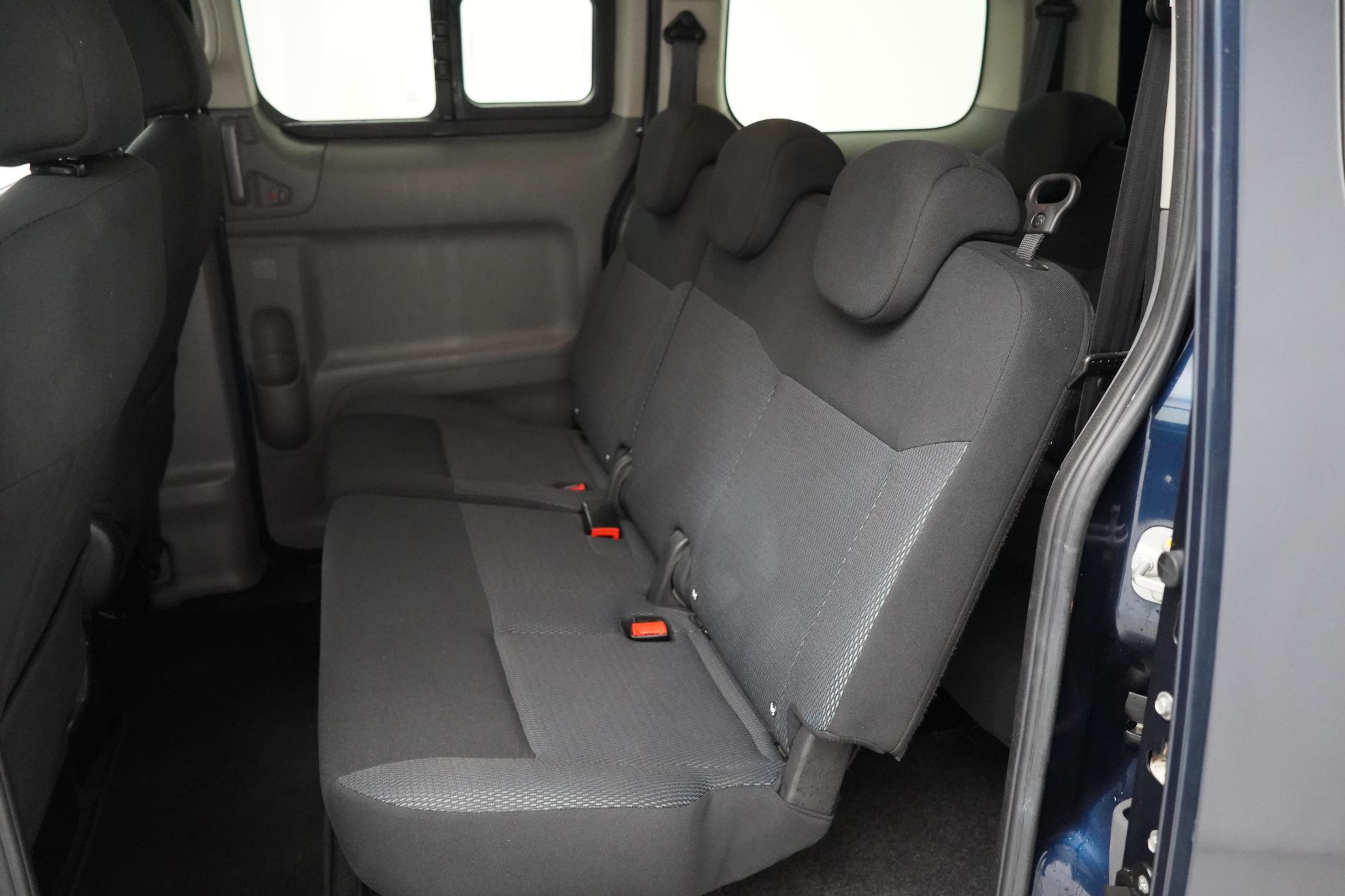 Nissan eNV200 Evalia 40kWh Evalia MPV 5dr Electric Auto (Quick Charge, 7 Seat) (109 ps)