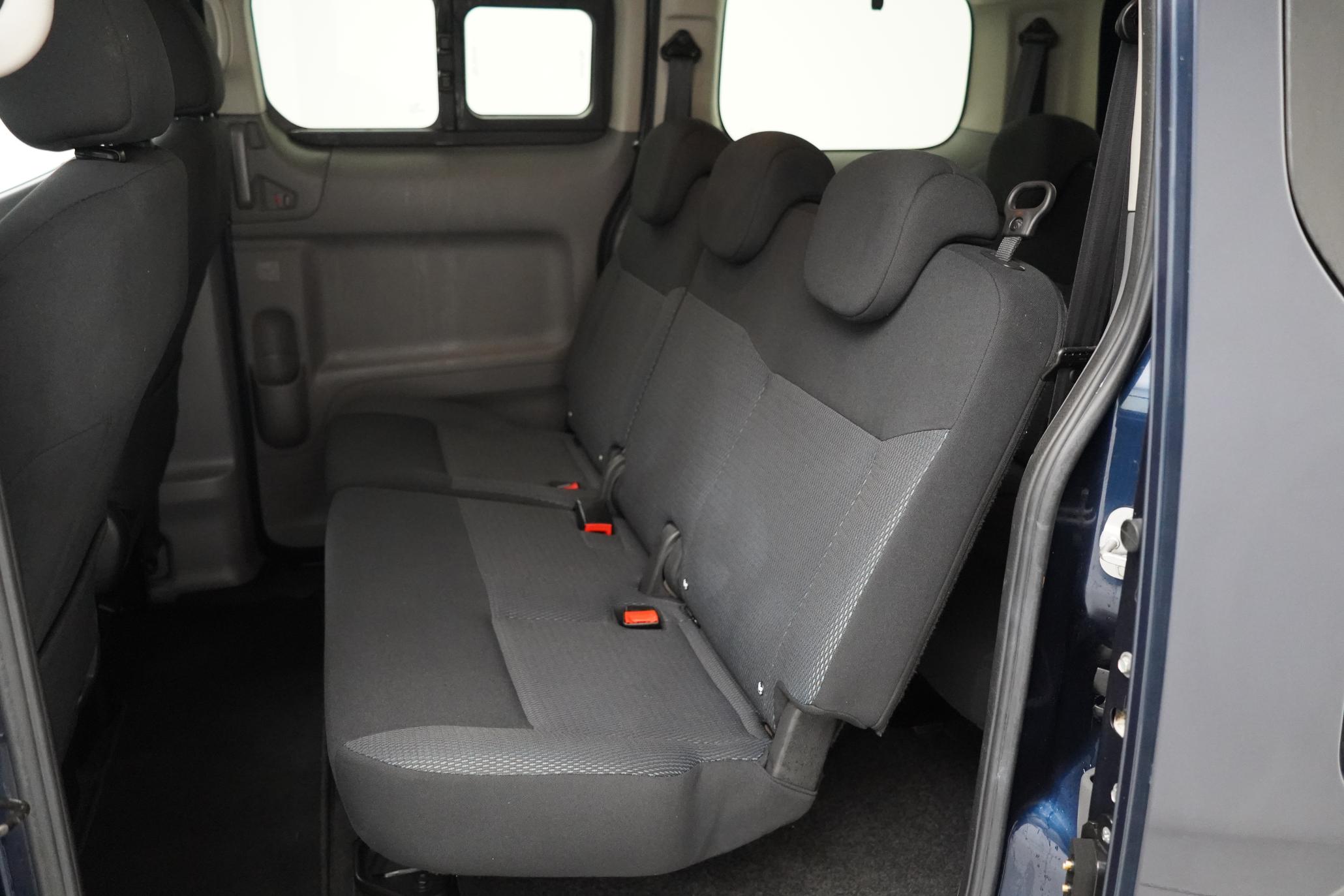 Nissan eNV200 Evalia 40kWh Evalia MPV 5dr Electric Auto (Quick Charge, 7 Seat) (109 ps)