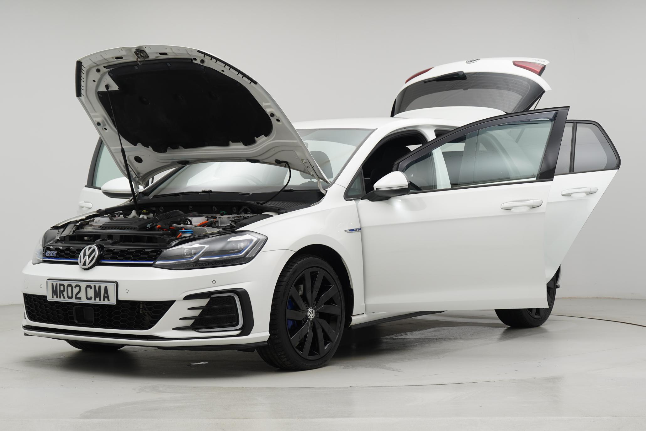 Volkswagen Golf 1.4 TSI 8.7kWh GTE Hatchback 5dr Petrol Plug-in Hybrid DSG Euro 6 (s/s) (204 ps)