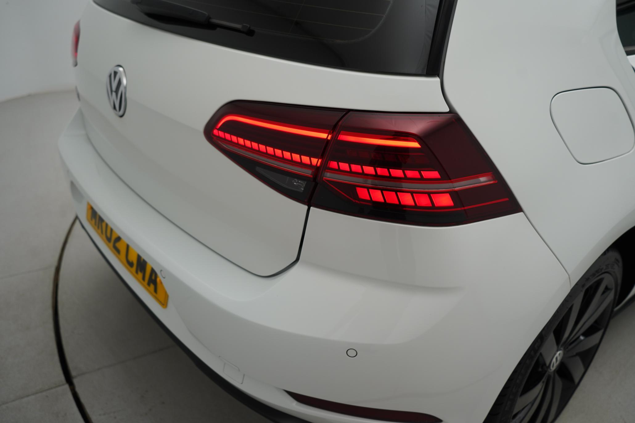 Volkswagen Golf 1.4 TSI 8.7kWh GTE Hatchback 5dr Petrol Plug-in Hybrid DSG Euro 6 (s/s) (204 ps)