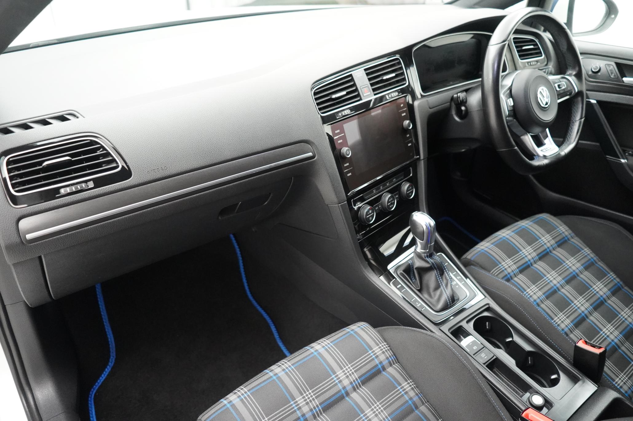 Volkswagen Golf 1.4 TSI 8.7kWh GTE Hatchback 5dr Petrol Plug-in Hybrid DSG Euro 6 (s/s) (204 ps)