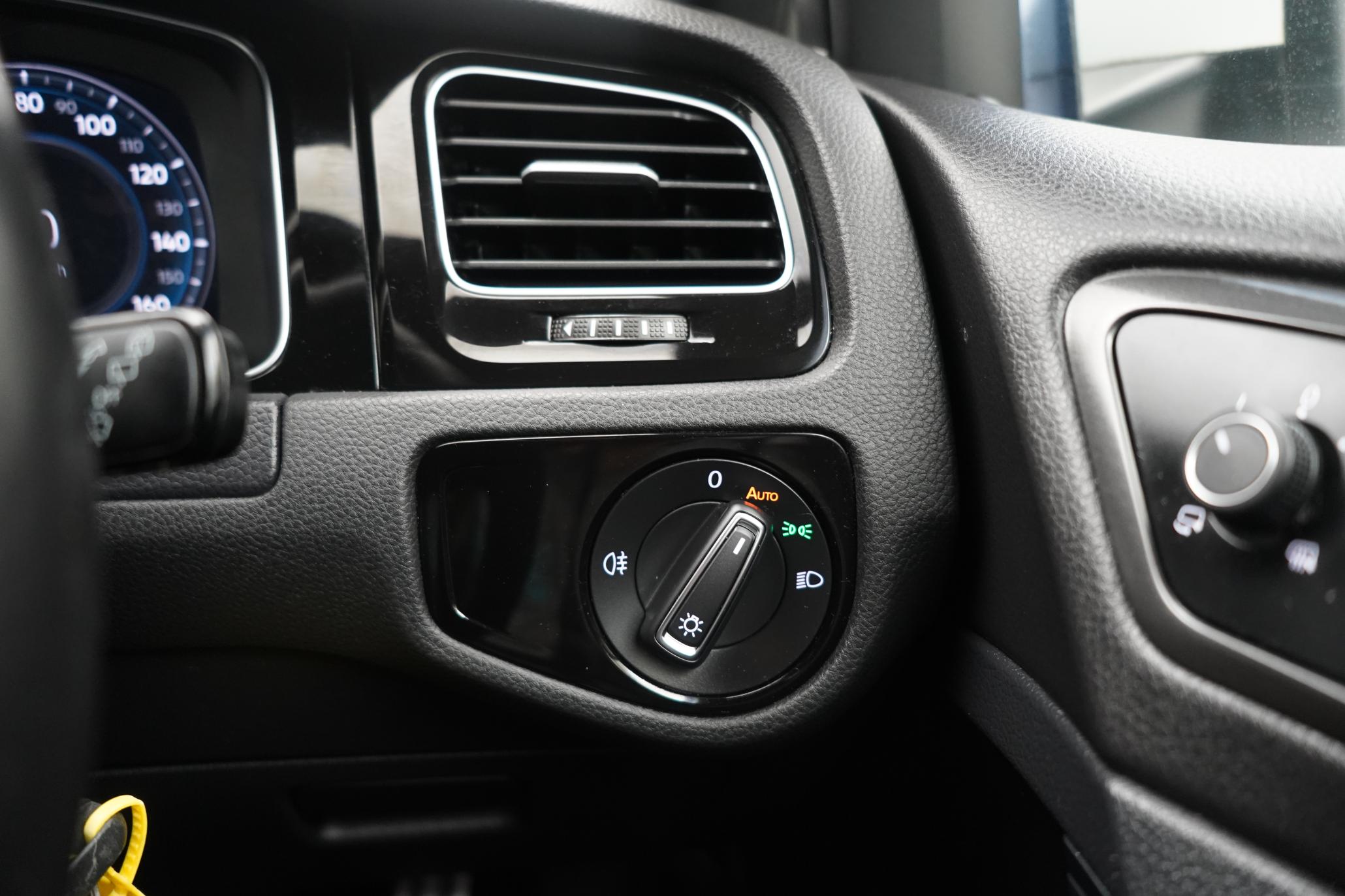 Volkswagen Golf 1.4 TSI 8.7kWh GTE Hatchback 5dr Petrol Plug-in Hybrid DSG Euro 6 (s/s) (204 ps)