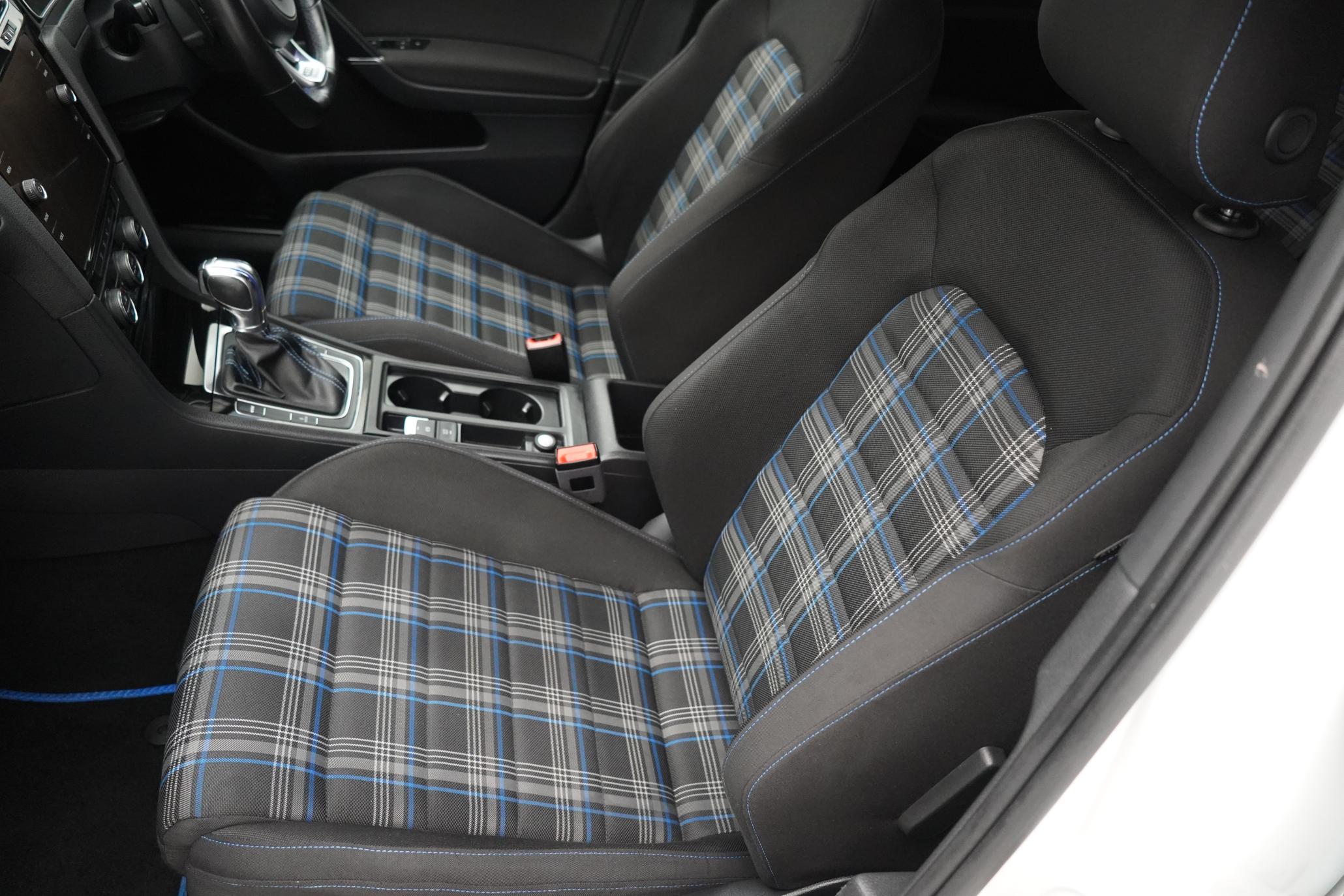 Volkswagen Golf 1.4 TSI 8.7kWh GTE Hatchback 5dr Petrol Plug-in Hybrid DSG Euro 6 (s/s) (204 ps)