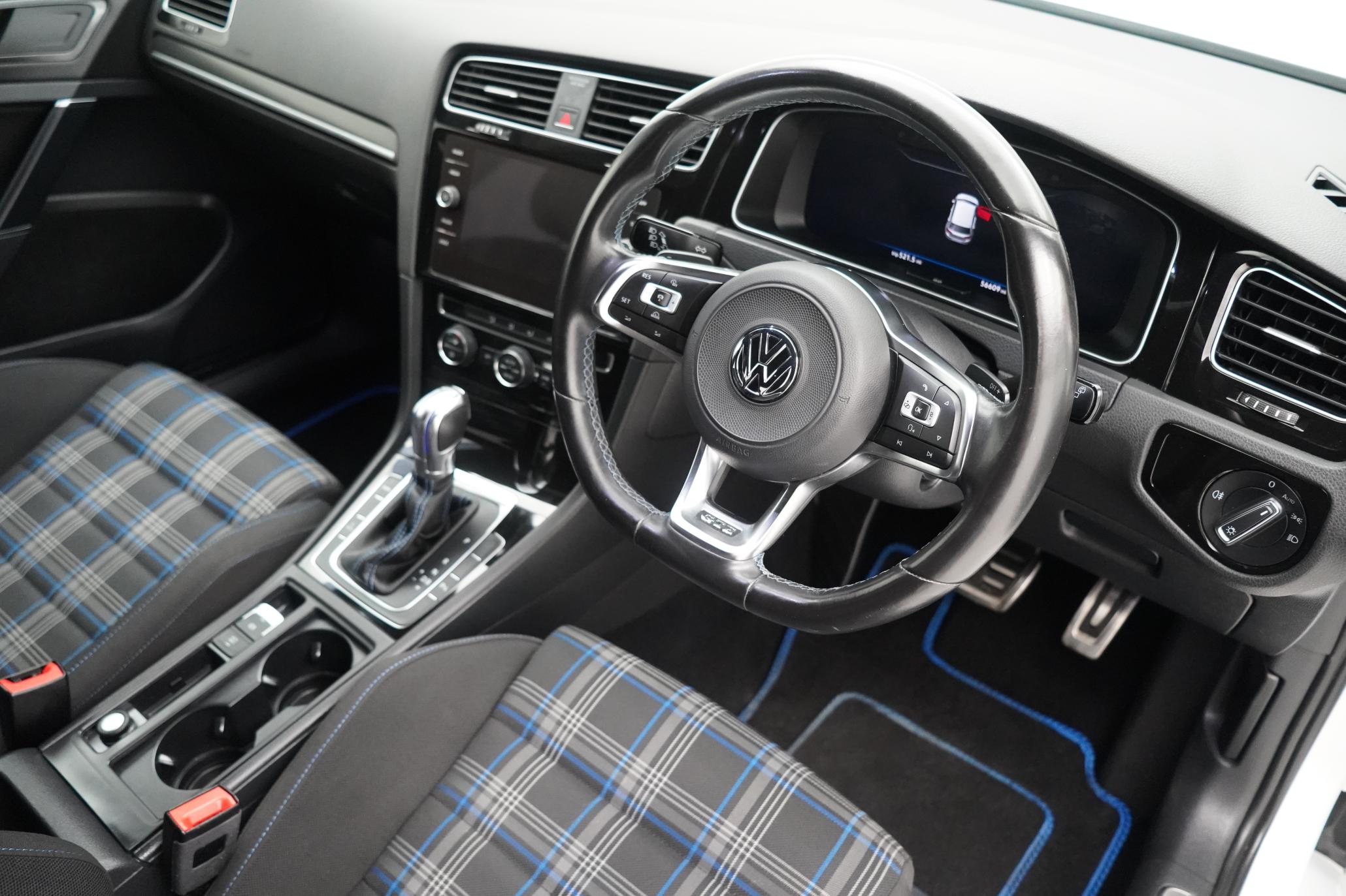 Volkswagen Golf 1.4 TSI 8.7kWh GTE Hatchback 5dr Petrol Plug-in Hybrid DSG Euro 6 (s/s) (204 ps)