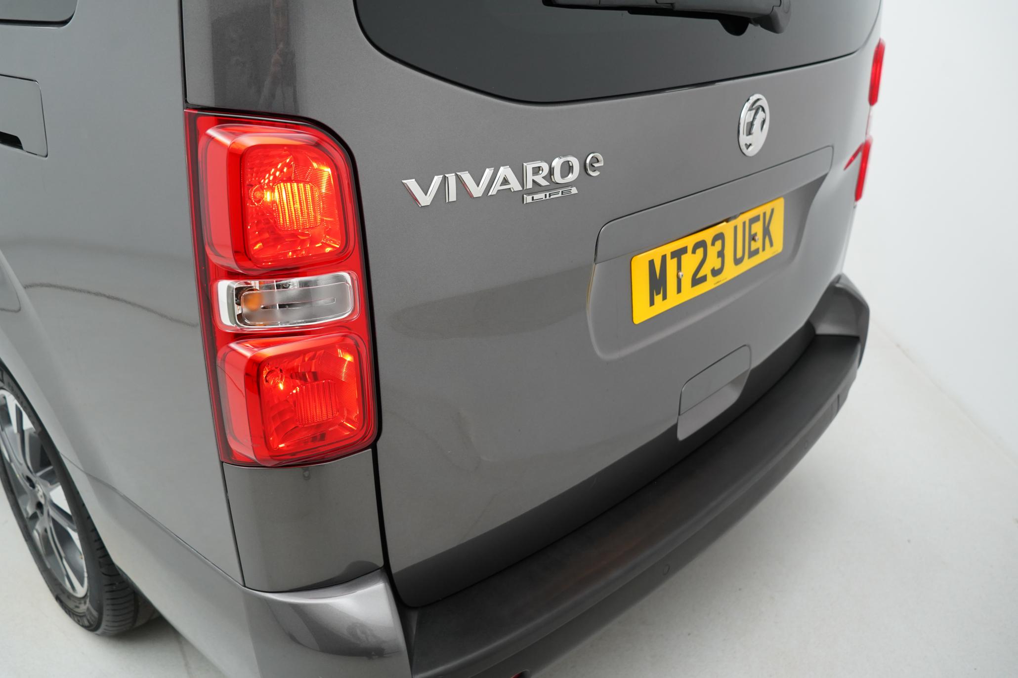 Vauxhall Vivaro-e Life 50kWh Ultimate MPV 5dr Electric Auto LWB (8 Seat, 7.4kW Charger) (136 ps)