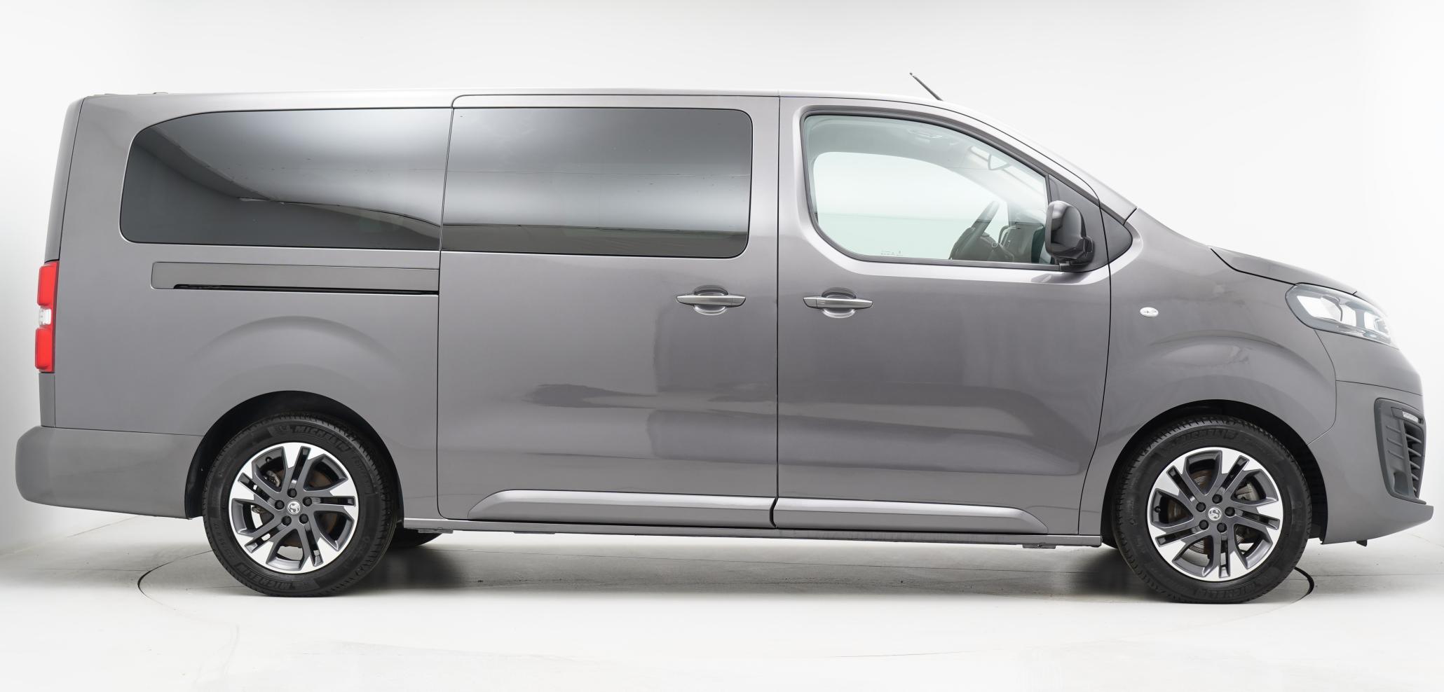 Vauxhall Vivaro-e Life 50kWh Ultimate MPV 5dr Electric Auto LWB (8 Seat, 7.4kW Charger) (136 ps)