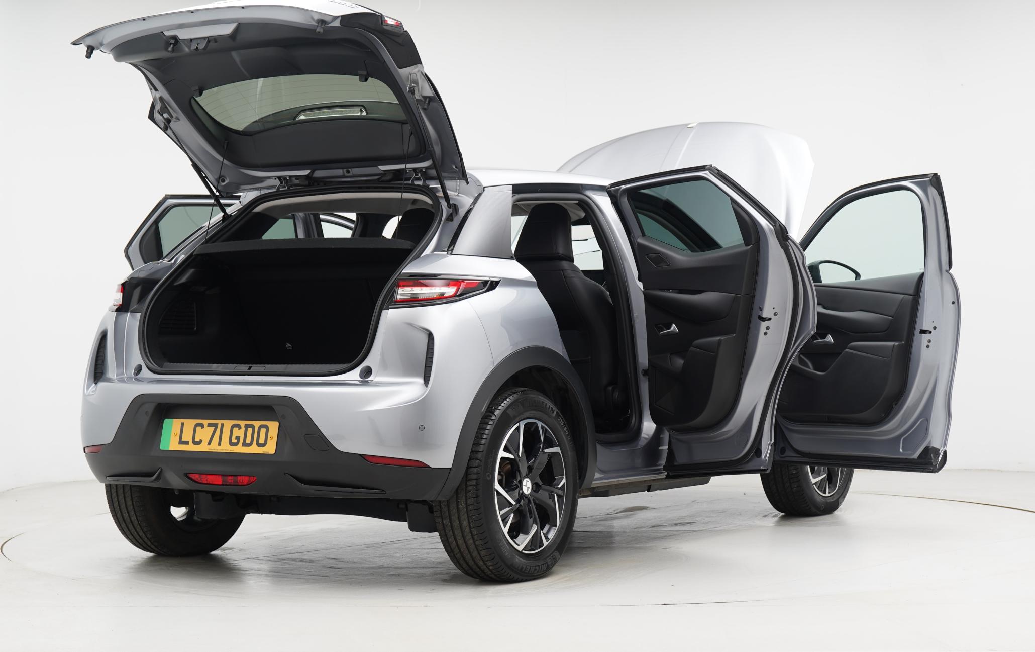 DS AUTOMOBILES DS 3 CROSSBACK E-TENSE 50kWh Prestige Crossback 5dr Electric Auto (136 ps)