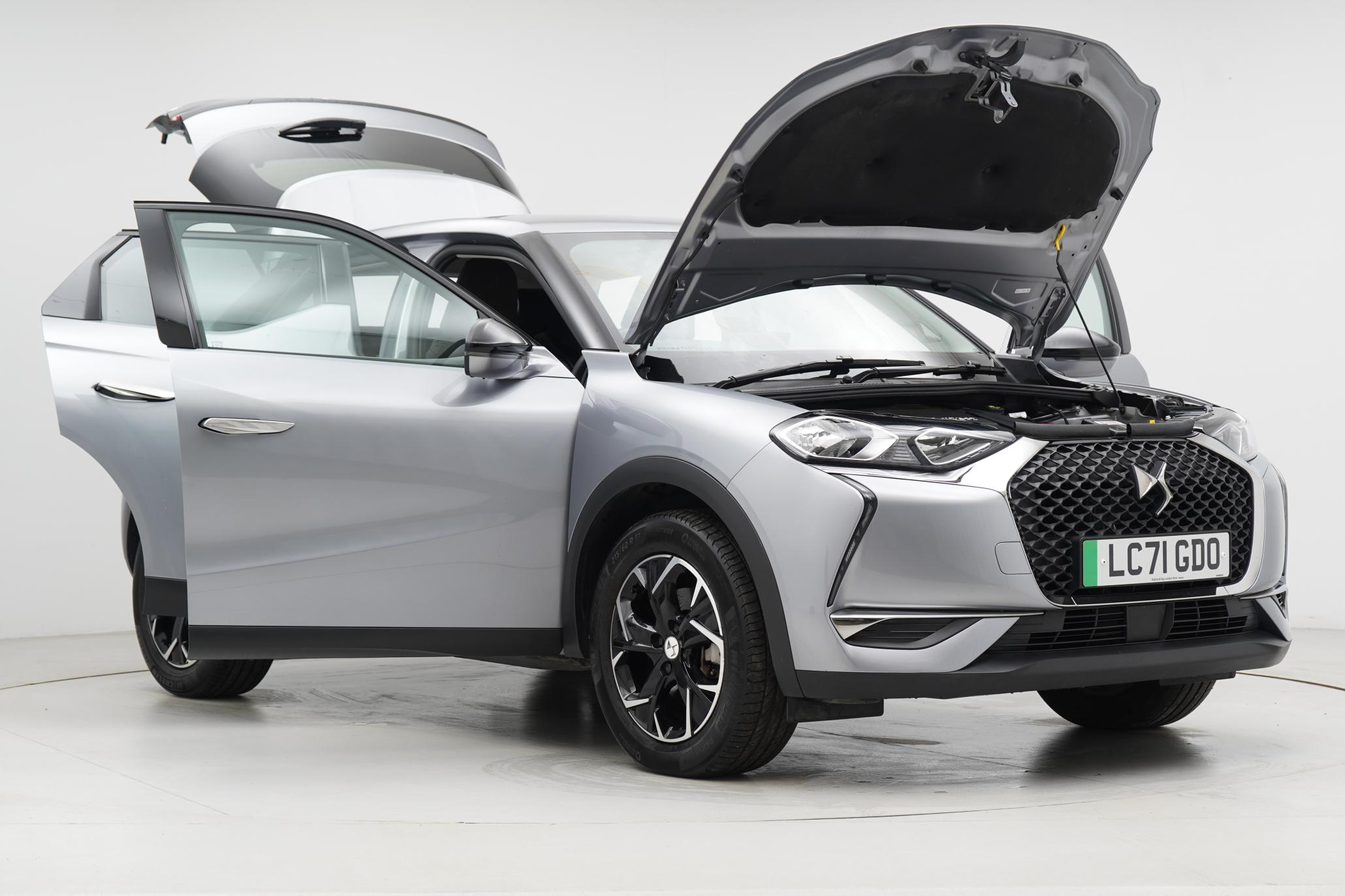DS AUTOMOBILES DS 3 CROSSBACK E-TENSE 50kWh Prestige Crossback 5dr Electric Auto (136 ps)