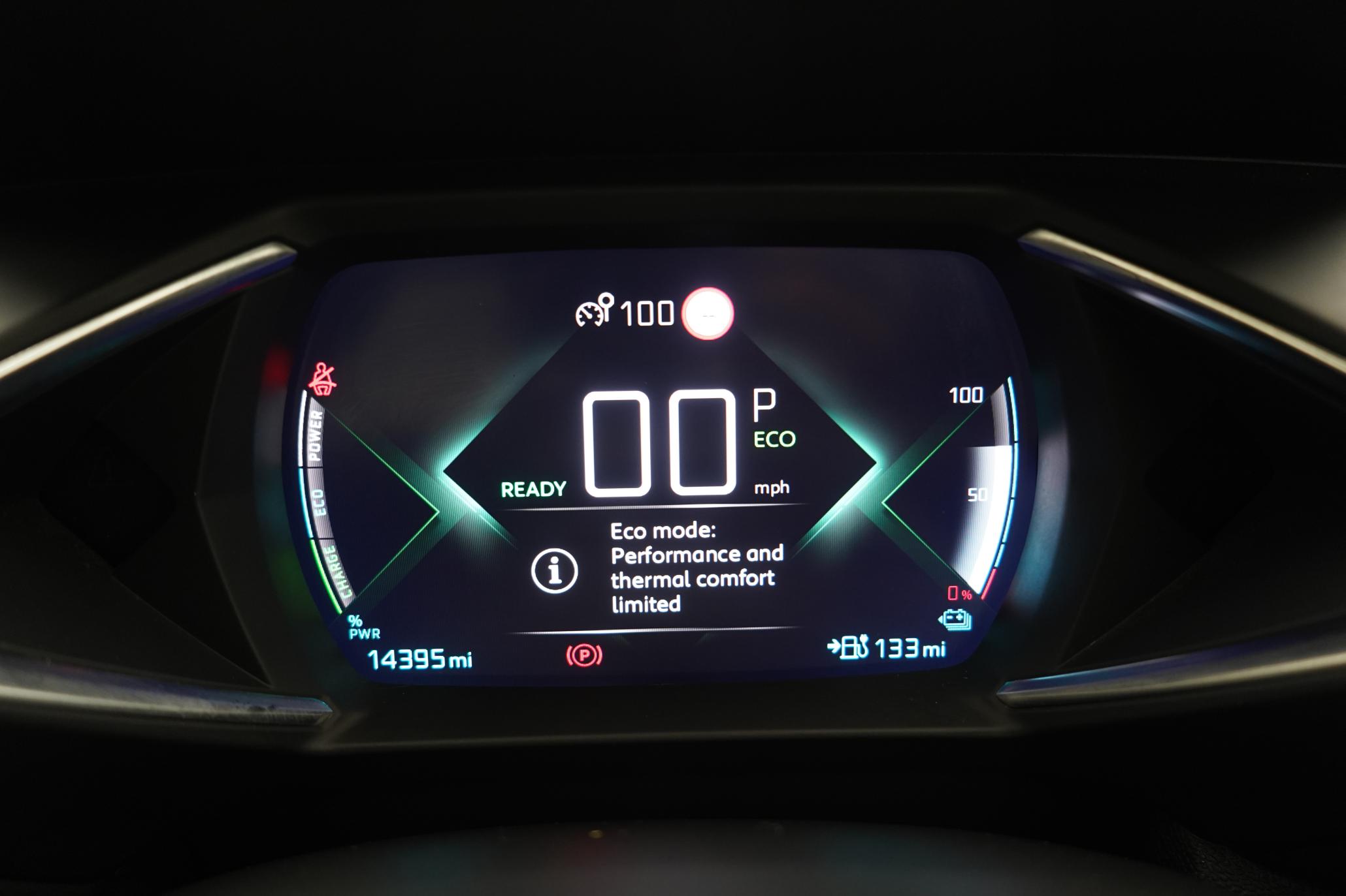 DS AUTOMOBILES DS 3 CROSSBACK E-TENSE 50kWh Prestige Crossback 5dr Electric Auto (136 ps)