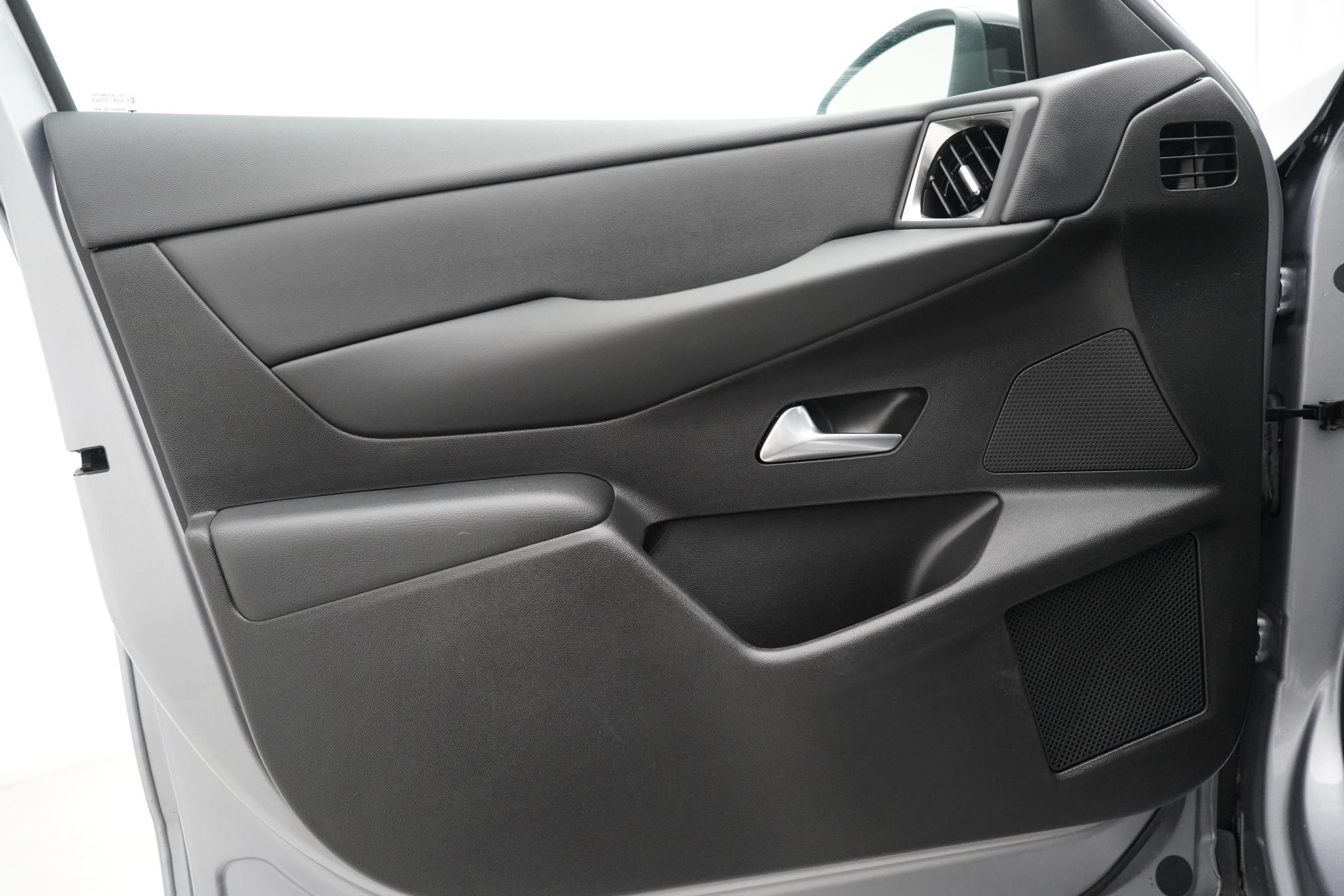 DS AUTOMOBILES DS 3 CROSSBACK E-TENSE 50kWh Prestige Crossback 5dr Electric Auto (136 ps)