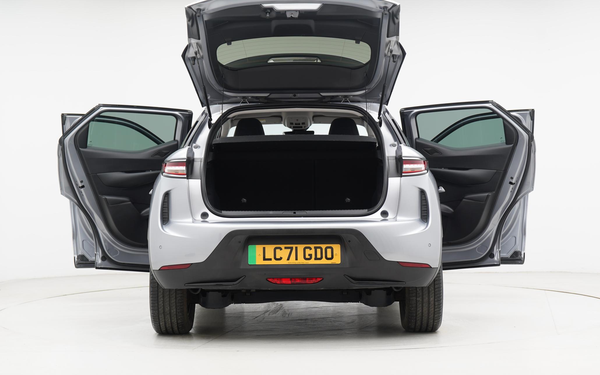 DS AUTOMOBILES DS 3 CROSSBACK E-TENSE 50kWh Prestige Crossback 5dr Electric Auto (136 ps)