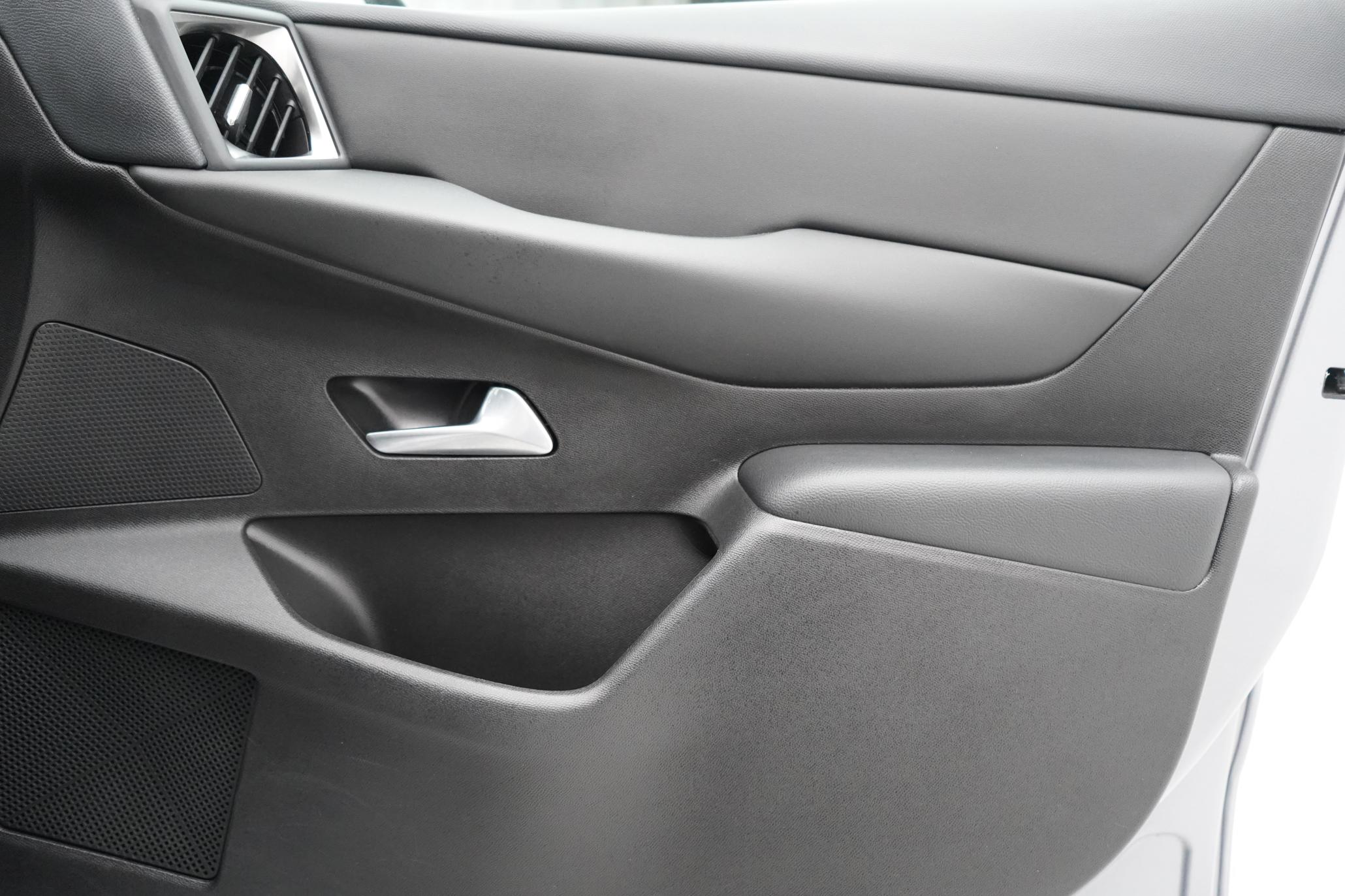 DS AUTOMOBILES DS 3 CROSSBACK E-TENSE 50kWh Prestige Crossback 5dr Electric Auto (136 ps)