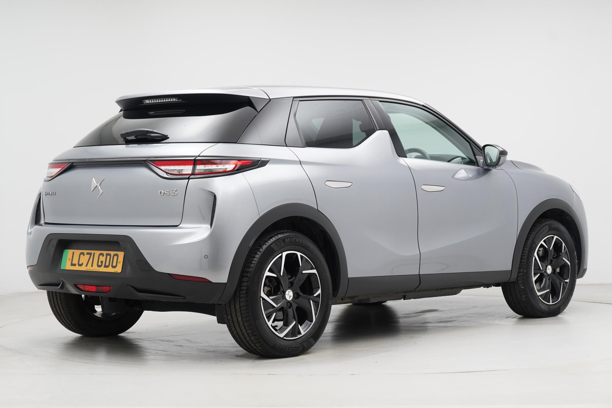 DS AUTOMOBILES DS 3 CROSSBACK E-TENSE 50kWh Prestige Crossback 5dr Electric Auto (136 ps)