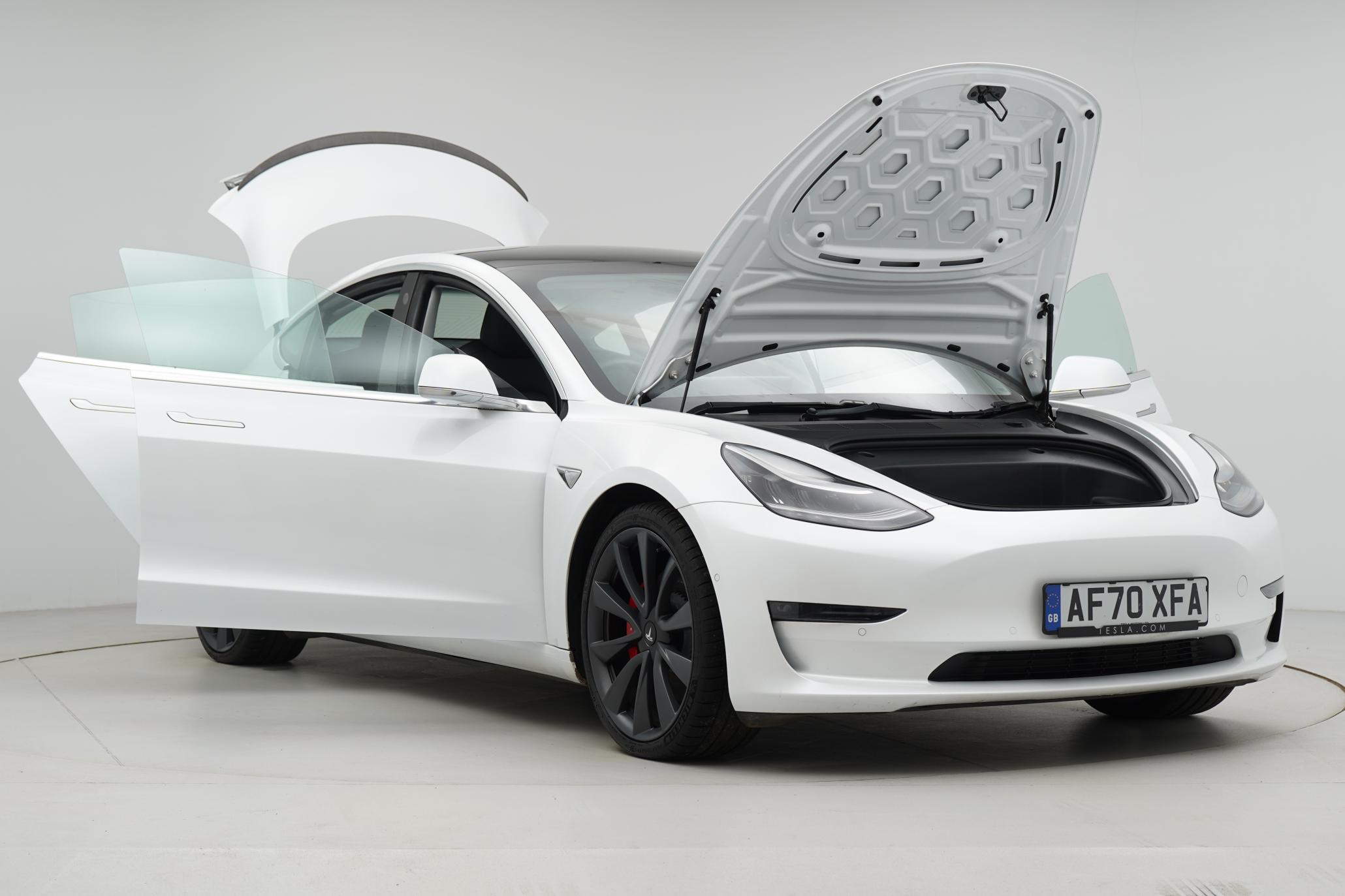 Tesla Model 3 (Dual Motor) Performance Saloon 4dr Electric Auto 4WDE (Performance Upgrade) (449 bhp)