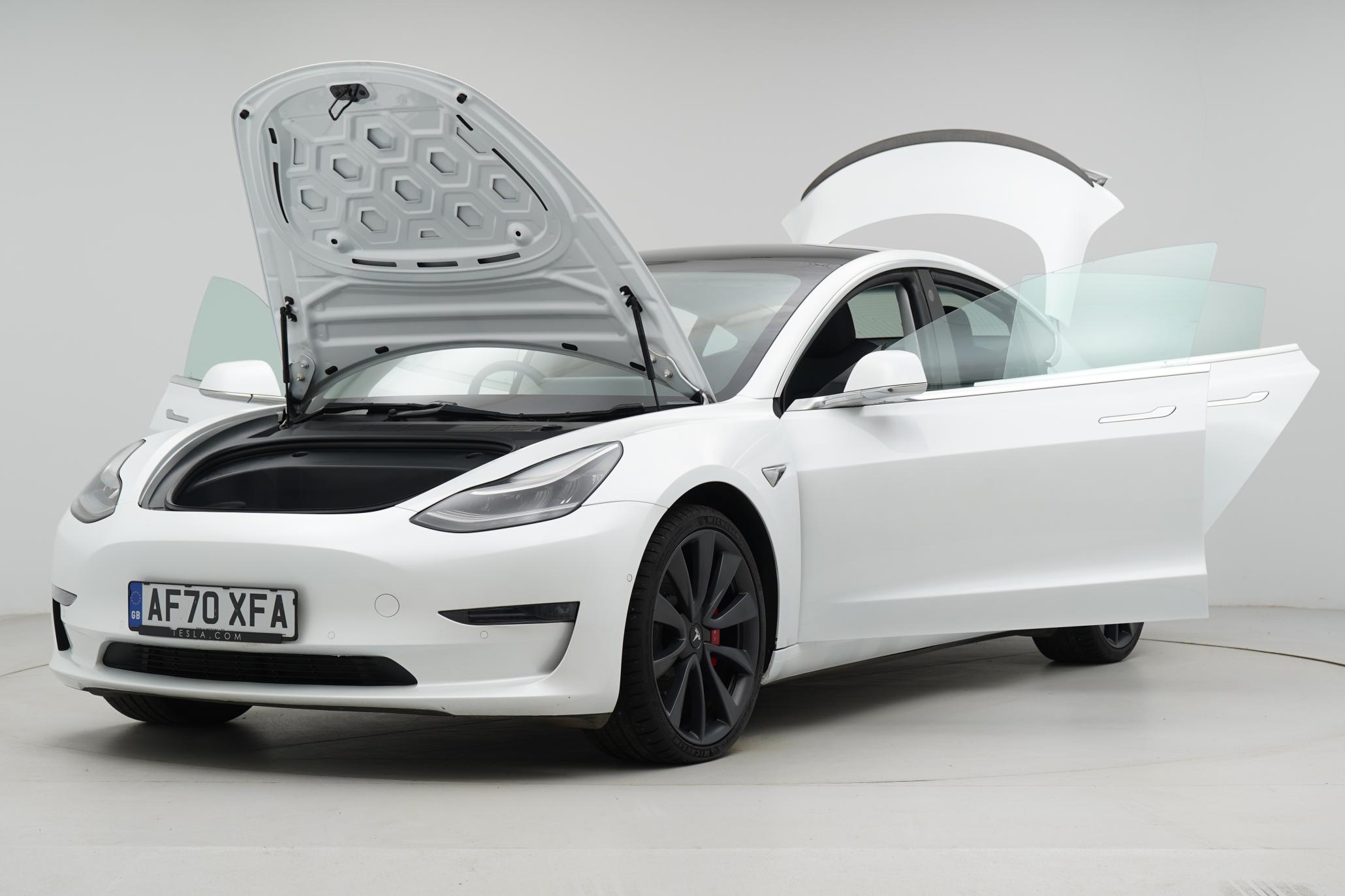 Tesla Model 3 (Dual Motor) Performance Saloon 4dr Electric Auto 4WDE (Performance Upgrade) (449 bhp)