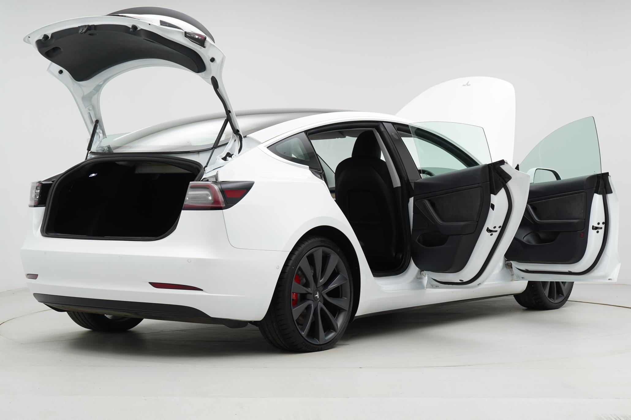 Tesla Model 3 (Dual Motor) Performance Saloon 4dr Electric Auto 4WDE (Performance Upgrade) (449 bhp)