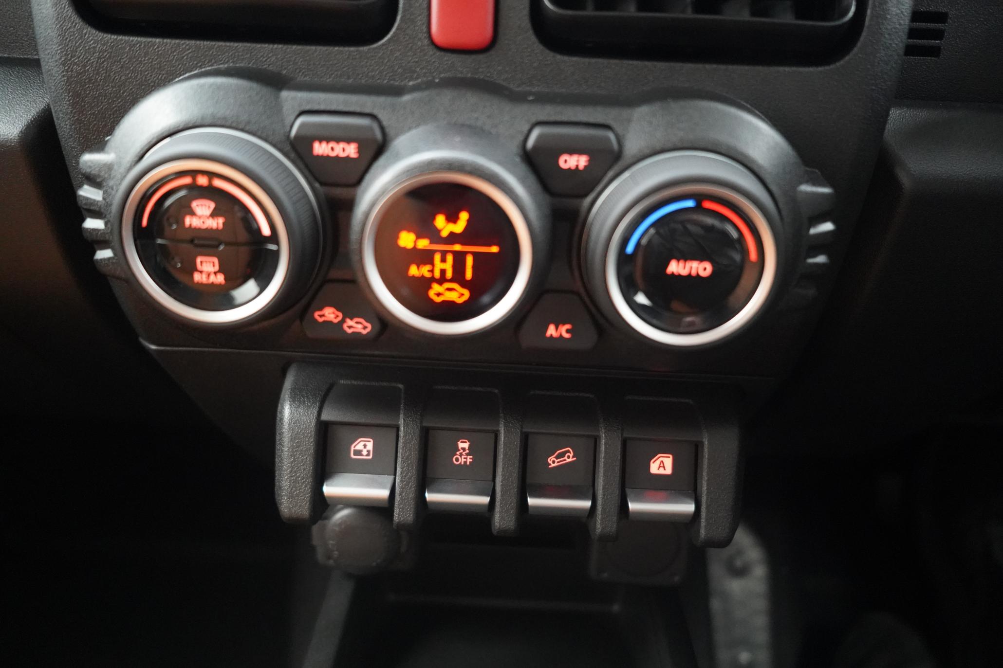 Suzuki Jimny 1.5 SZ5 SUV 5dr Petrol Auto ALLGRIP Euro 6 (101 ps)