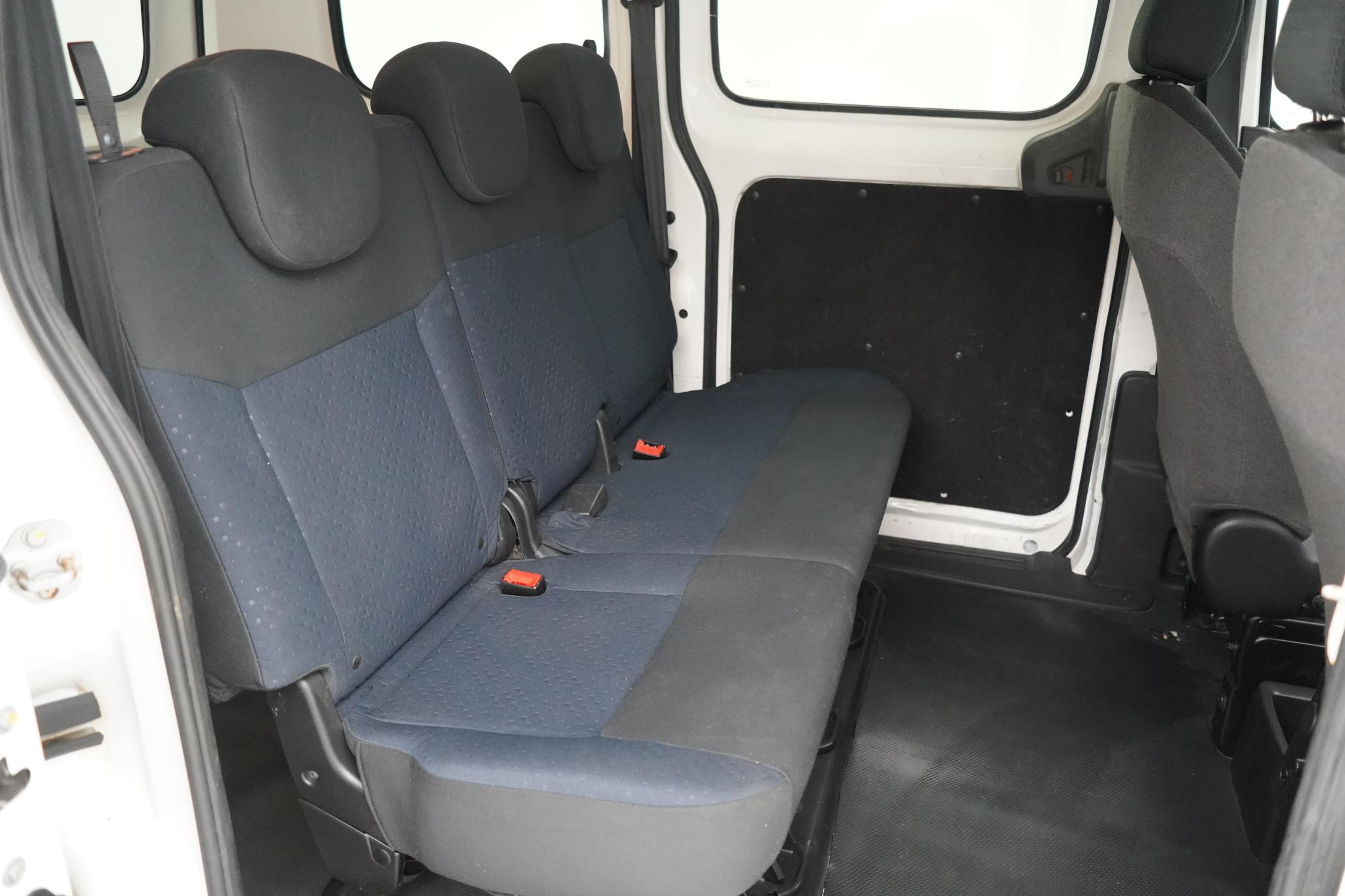 Nissan NV200 1.5 dCi Acenta Panel Van 6dr Diesel Manual SWB Euro 5 (AC) (110 ps)