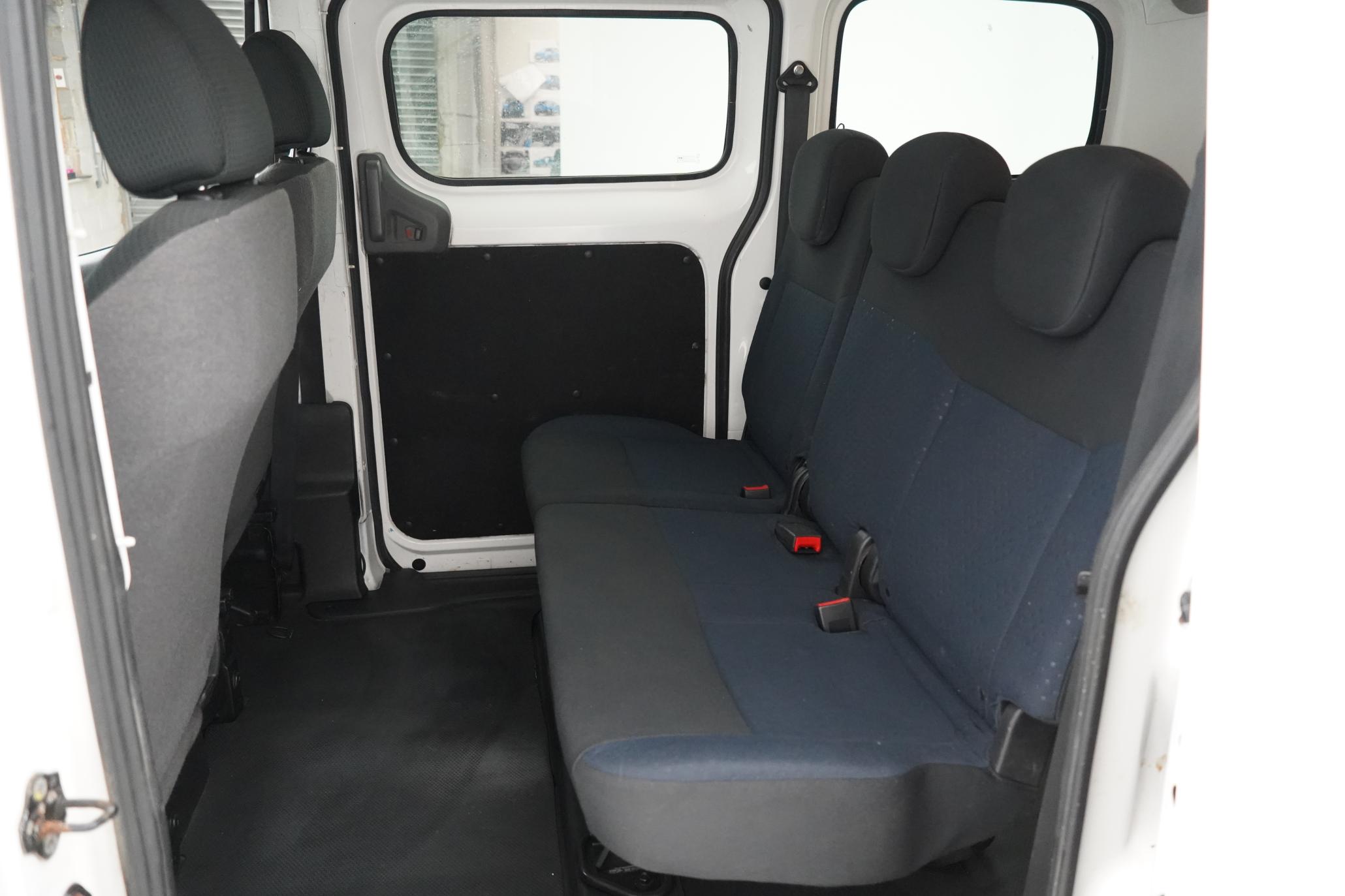 Nissan NV200 1.5 dCi Acenta Panel Van 6dr Diesel Manual SWB Euro 5 (AC) (110 ps)