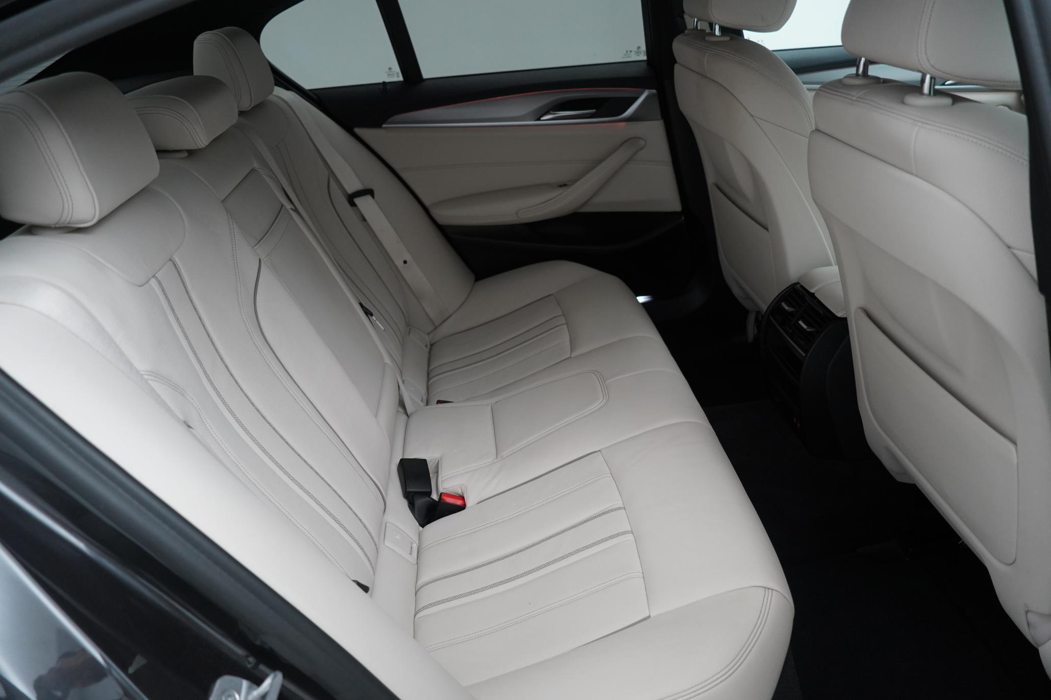 BMW 5 Series 3.0 530d M Sport Saloon 4dr Diesel Auto Euro 6 (s/s) (265 ps)