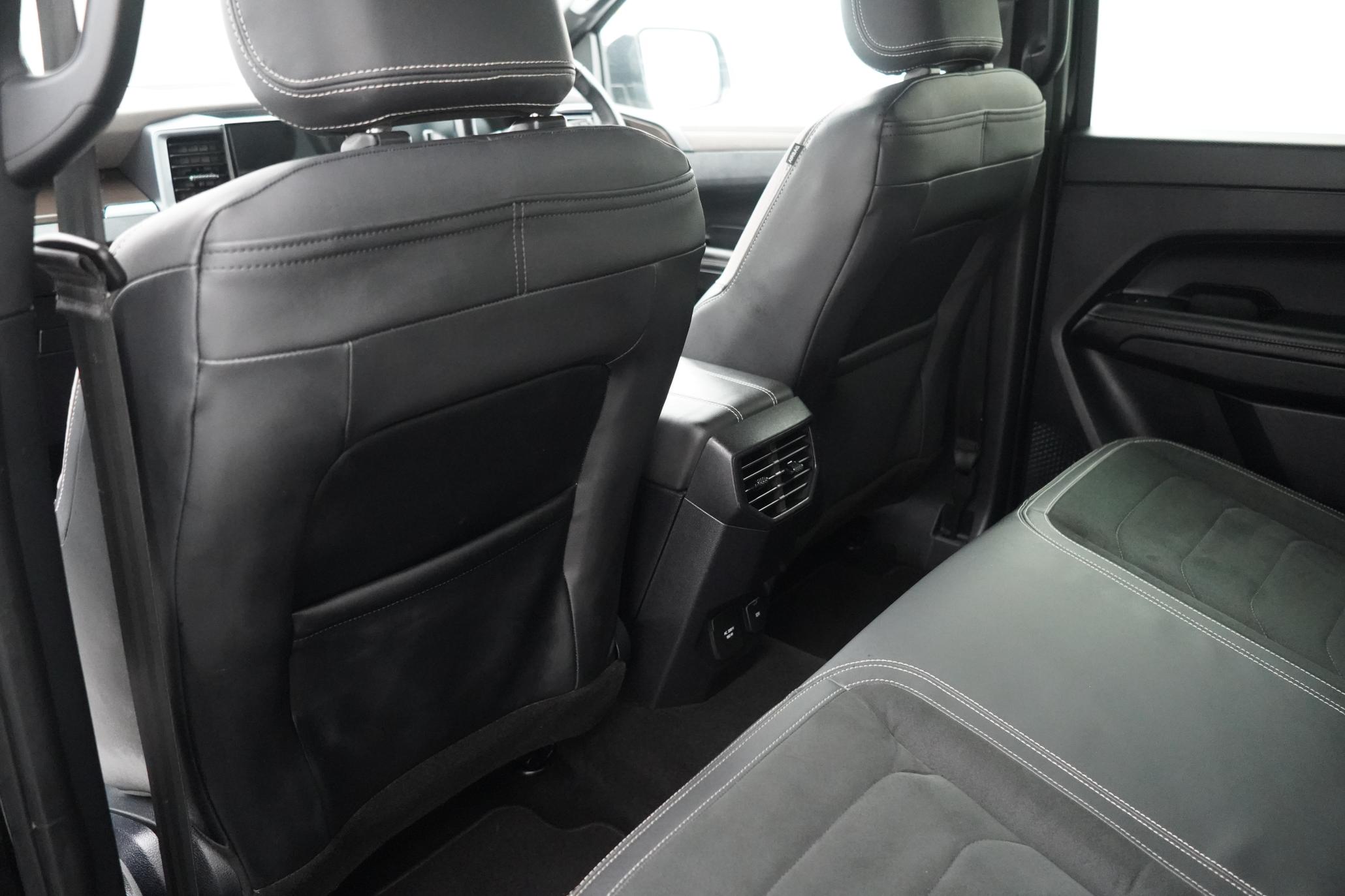 Volkswagen Amarok 2.0 TDI Style Pickup Double Cab 4dr Diesel Auto 4Motion Euro 6 (s/s) (205 ps)