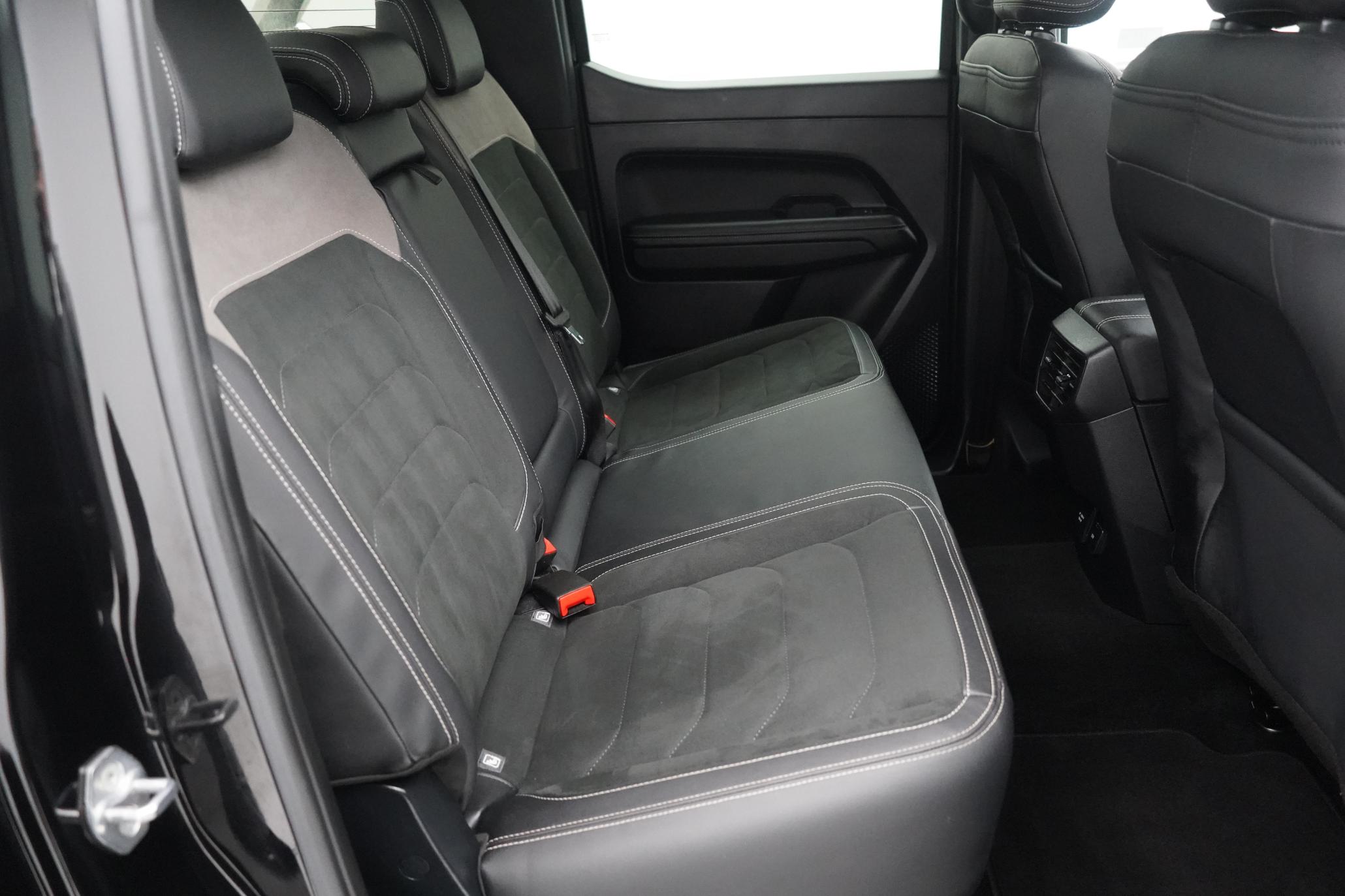 Volkswagen Amarok 2.0 TDI Style Pickup Double Cab 4dr Diesel Auto 4Motion Euro 6 (s/s) (205 ps)