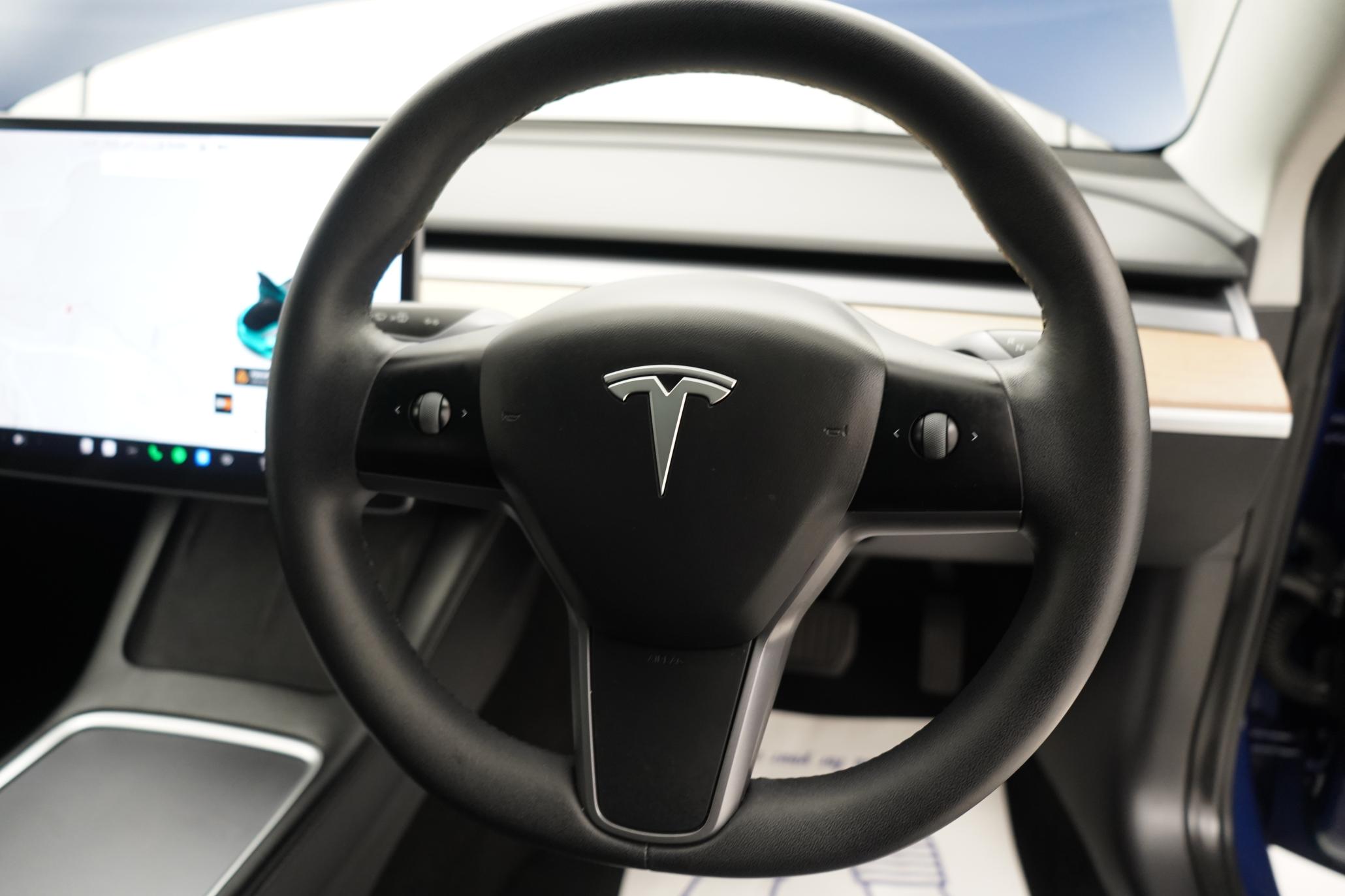 Tesla Model 3 Standard Range Plus Saloon 4dr Electric Auto RWD (241 bhp)