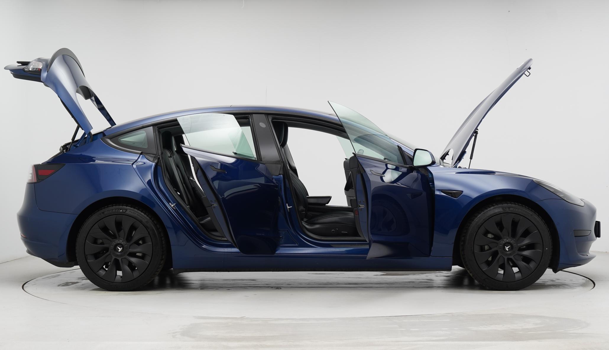 Tesla Model 3 Standard Range Plus Saloon 4dr Electric Auto RWD (241 bhp)