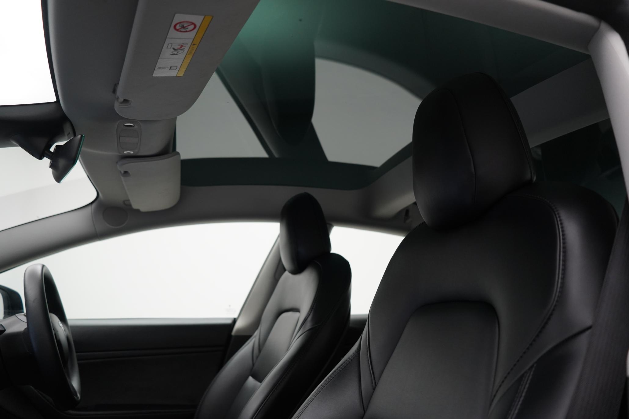 Tesla Model 3 Standard Range Plus Saloon 4dr Electric Auto RWD (241 bhp)
