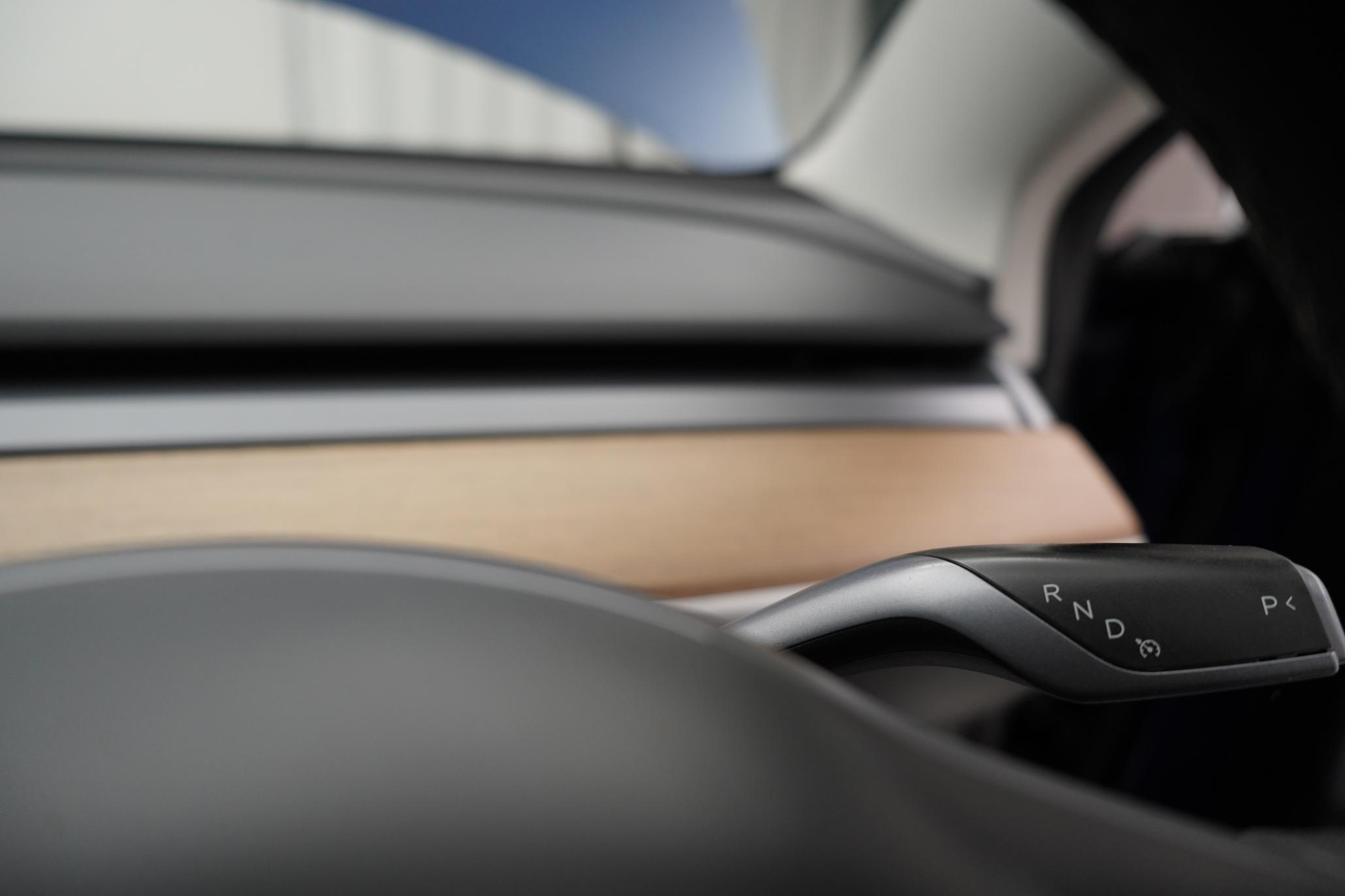 Tesla Model 3 Standard Range Plus Saloon 4dr Electric Auto RWD (241 bhp)