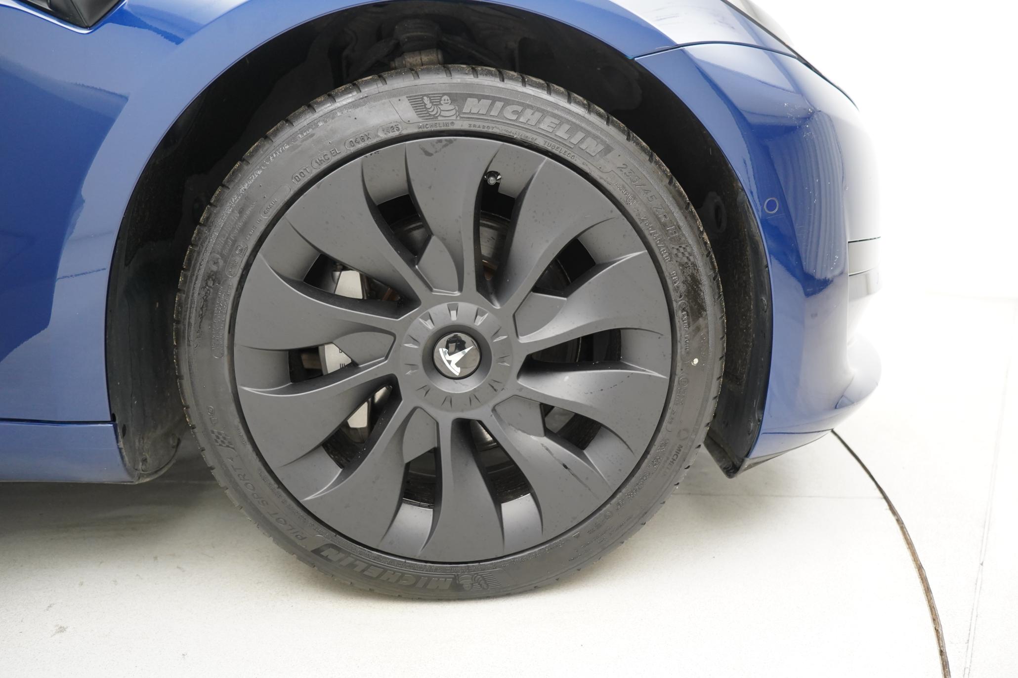 Tesla Model 3 Standard Range Plus Saloon 4dr Electric Auto RWD (241 bhp)
