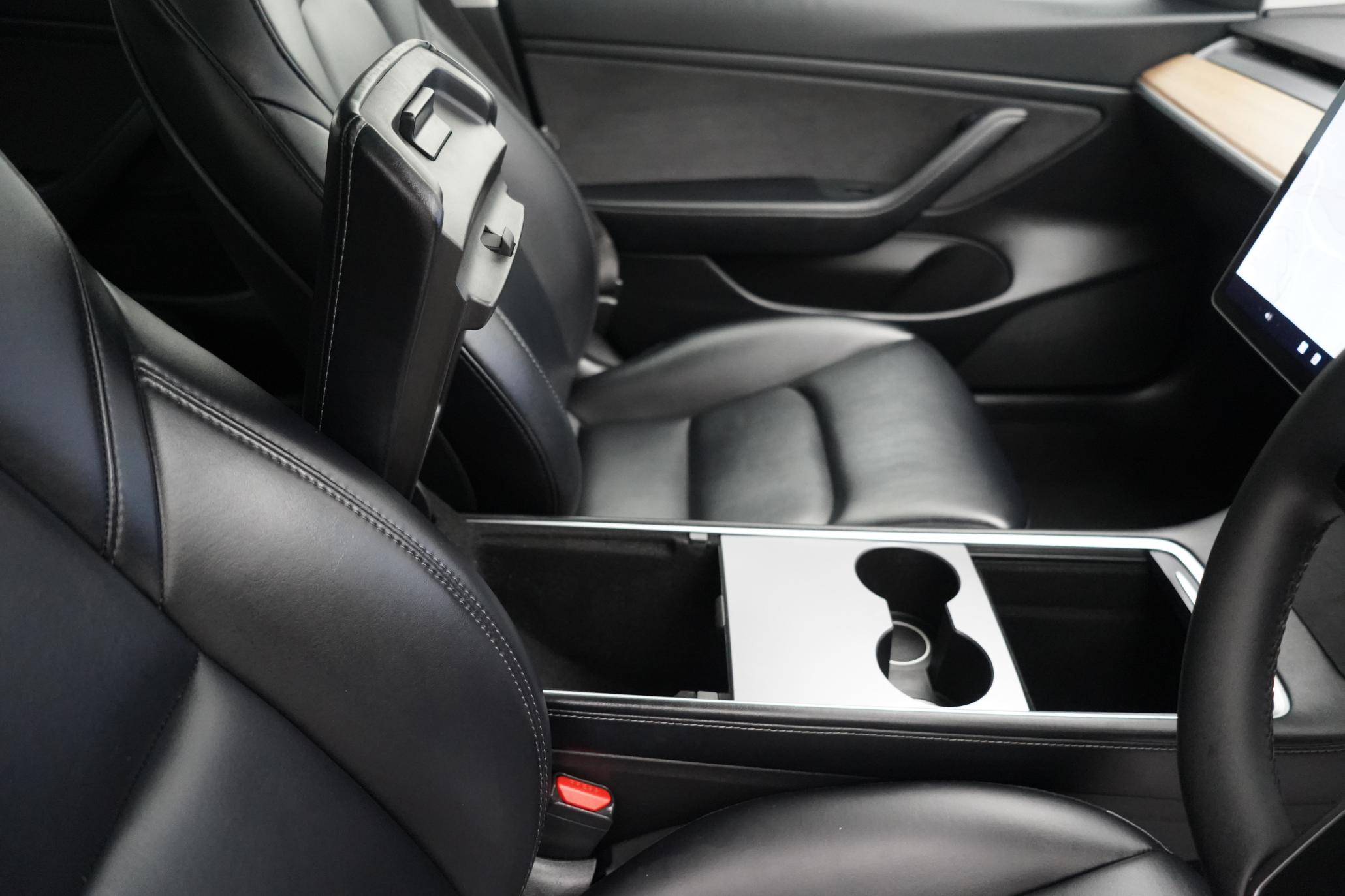 Tesla Model 3 Standard Range Plus Saloon 4dr Electric Auto RWD (241 bhp)