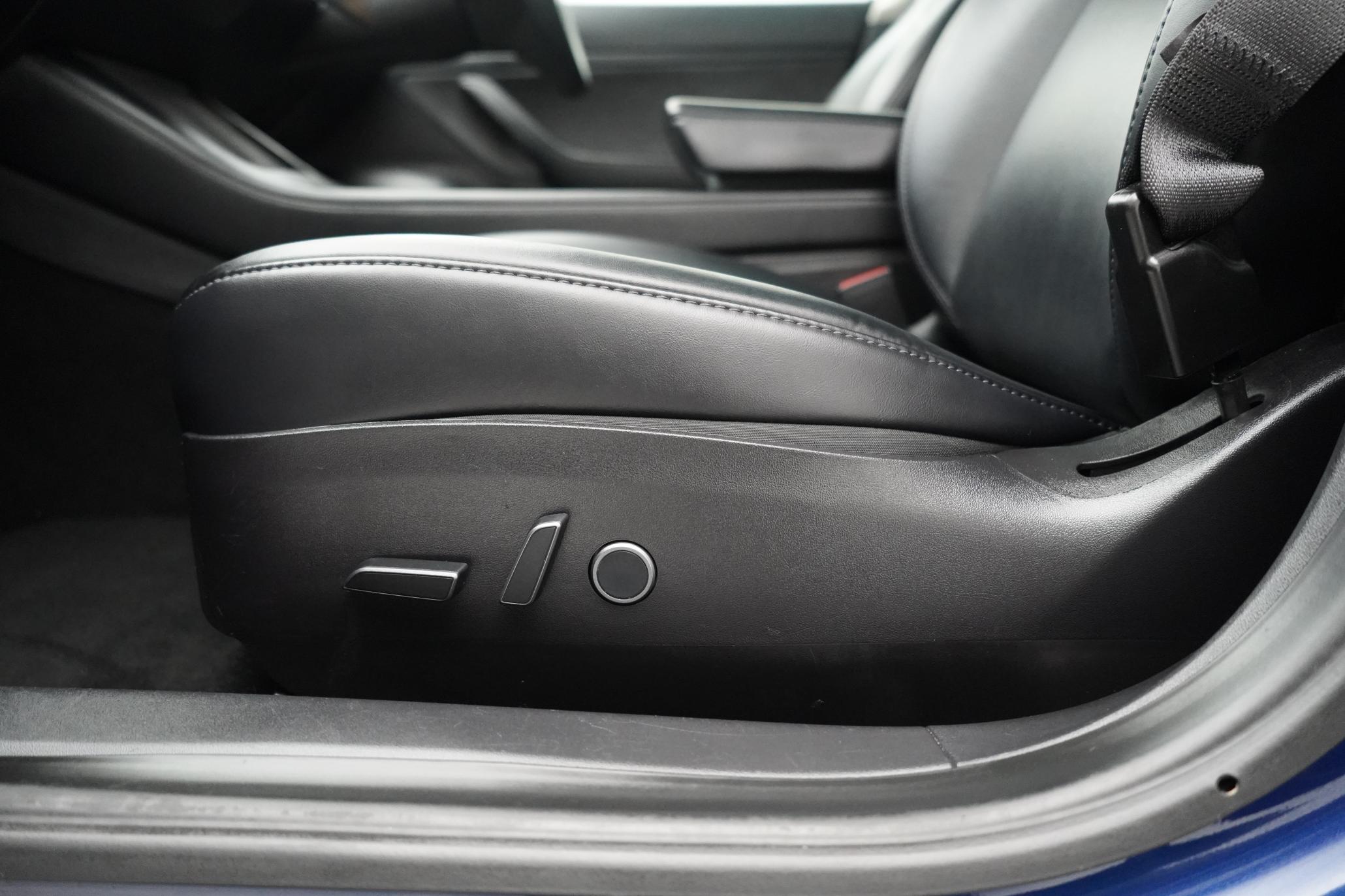 Tesla Model 3 Standard Range Plus Saloon 4dr Electric Auto RWD (241 bhp)