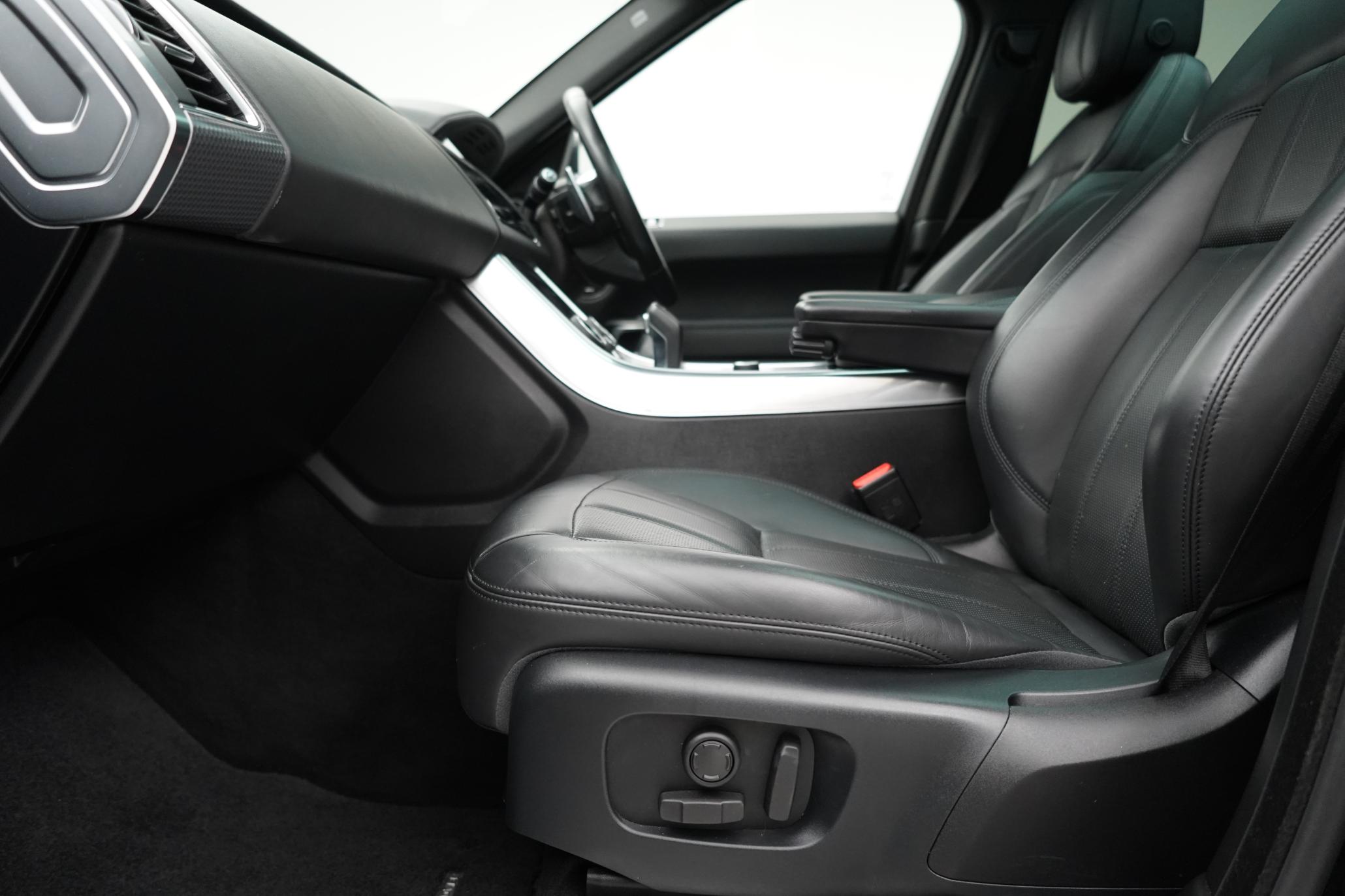 Land Rover Range Rover Sport 2.0 P400e 13.1kWh HSE GPF Dynamic SUV 5dr Petrol Plug-in Hybrid Auto 4WD Euro 6 (s/s) (404 ps)