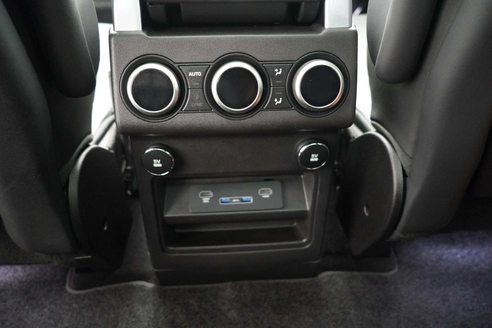 Land Rover Discovery 3.0 SD V6 HSE Luxury SUV 5dr Diesel Auto 4WD Euro 6 (s/s) (306 ps)