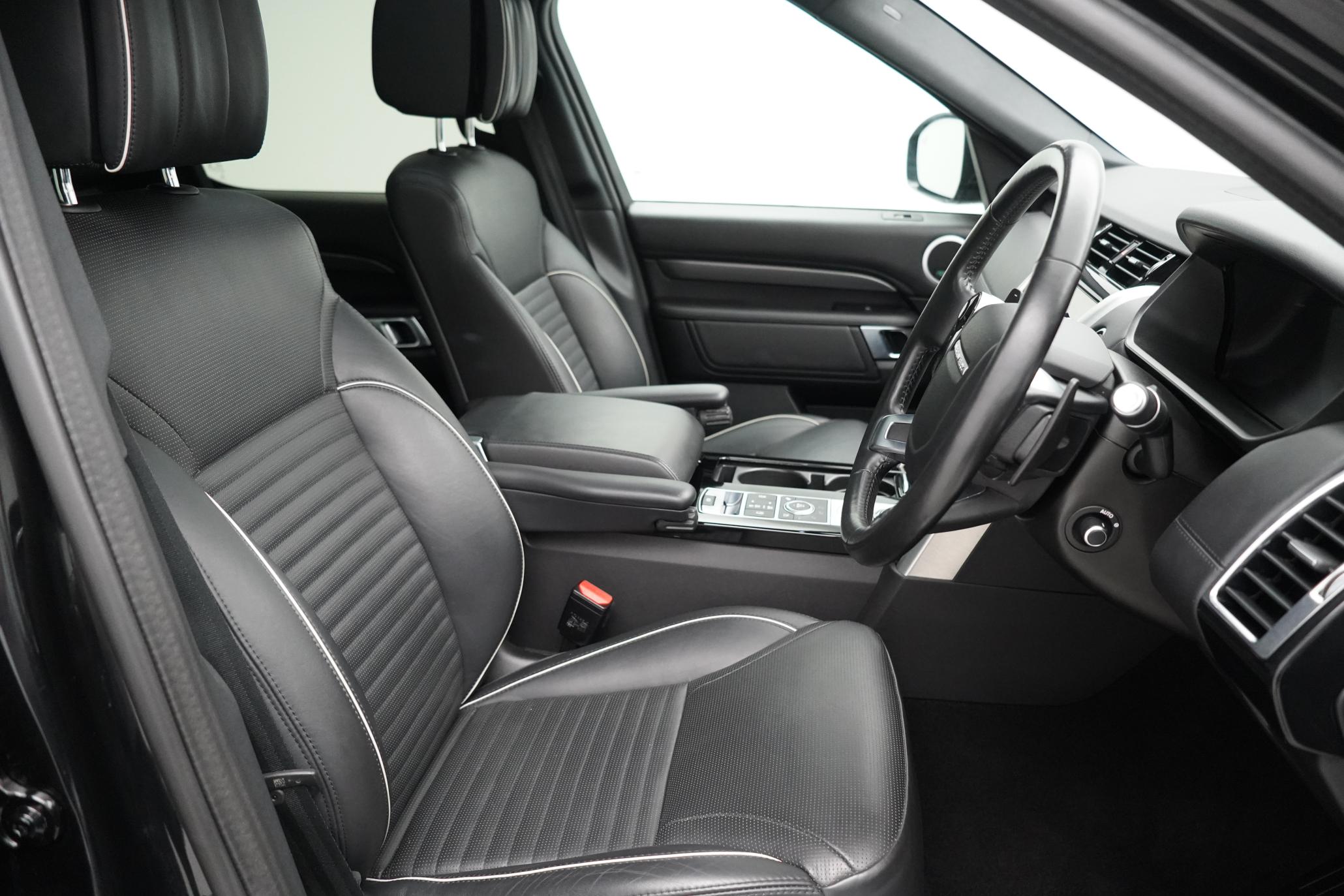 Land Rover Discovery 3.0 SD V6 HSE Luxury SUV 5dr Diesel Auto 4WD Euro 6 (s/s) (306 ps)