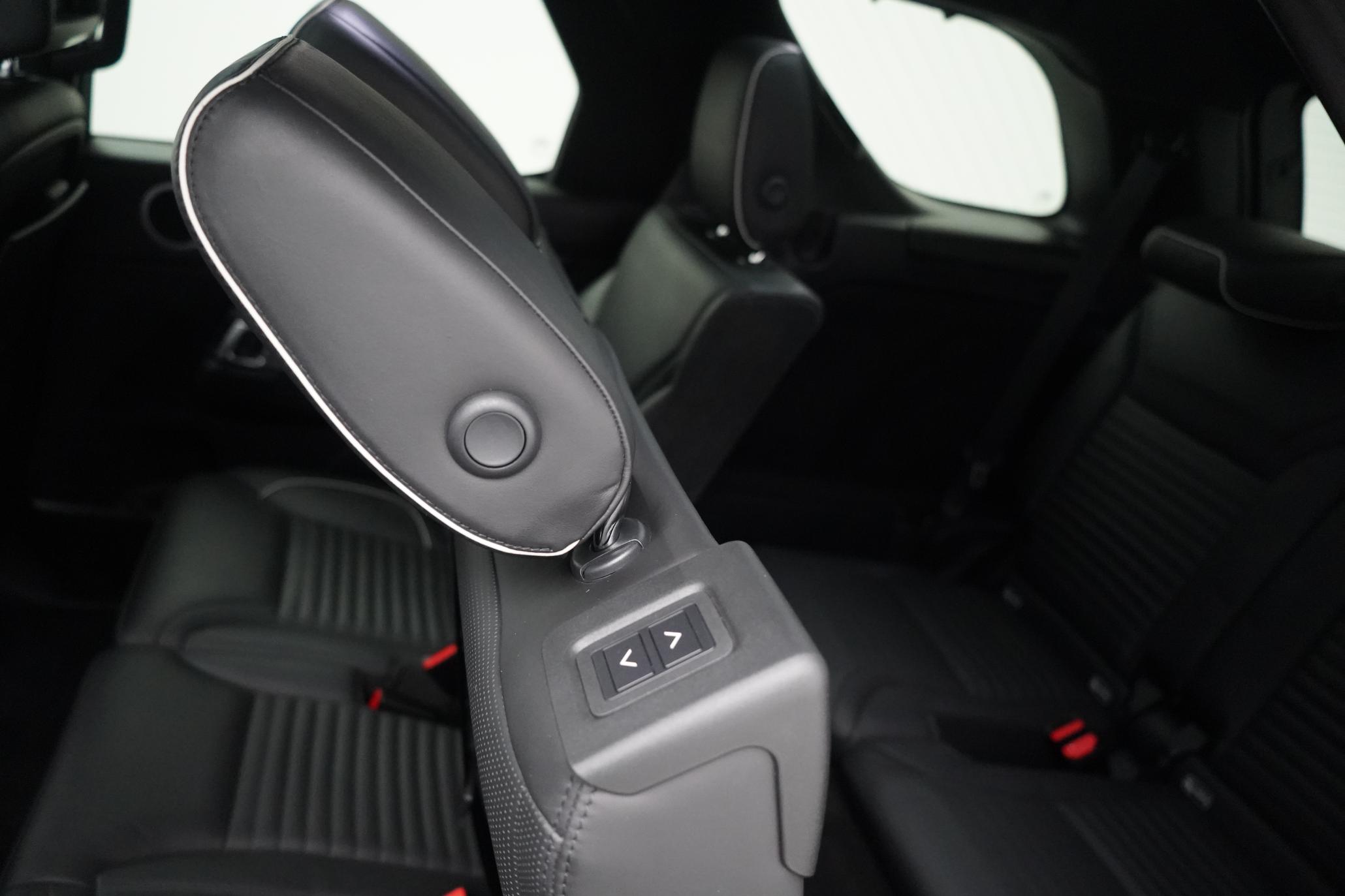 Land Rover Discovery 3.0 SD V6 HSE Luxury SUV 5dr Diesel Auto 4WD Euro 6 (s/s) (306 ps)